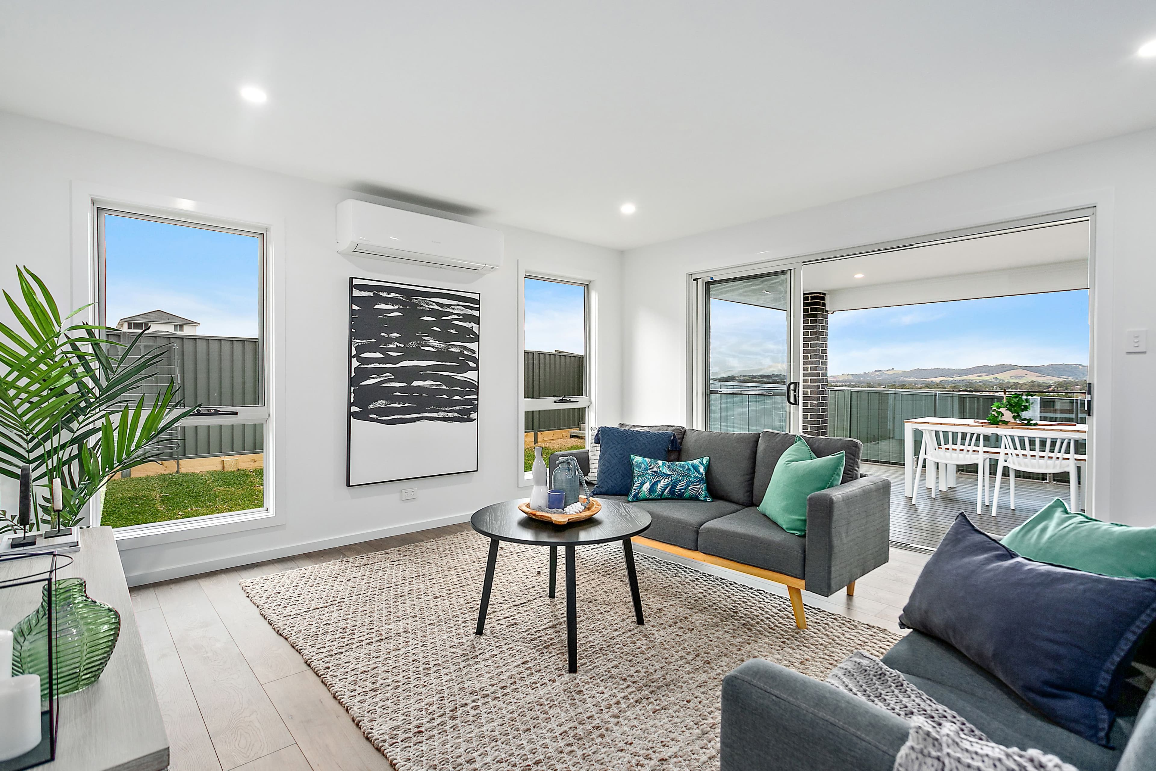 36 Butterfactory Drive, Calderwood - Thumbnail 2