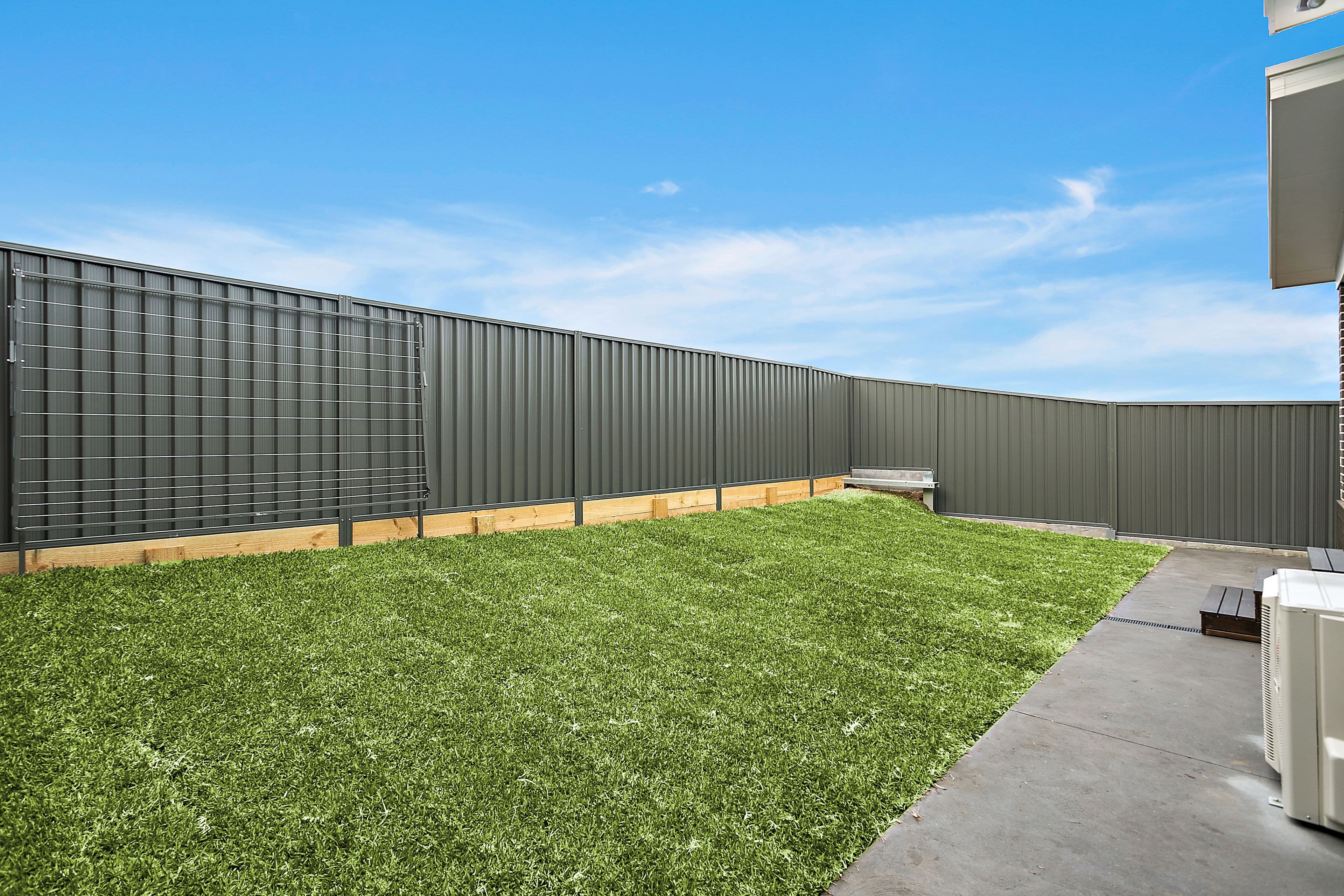 36 Butterfactory Drive, Calderwood - Thumbnail 8