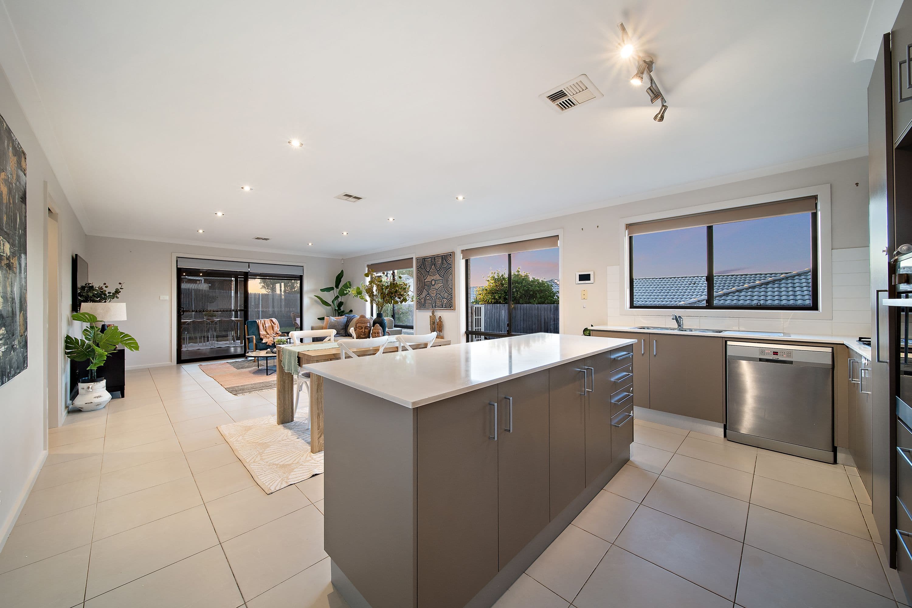 133 Macfarlane Burnet Avenue, Macgregor ACT 2615, Macgregor - Thumbnail 6