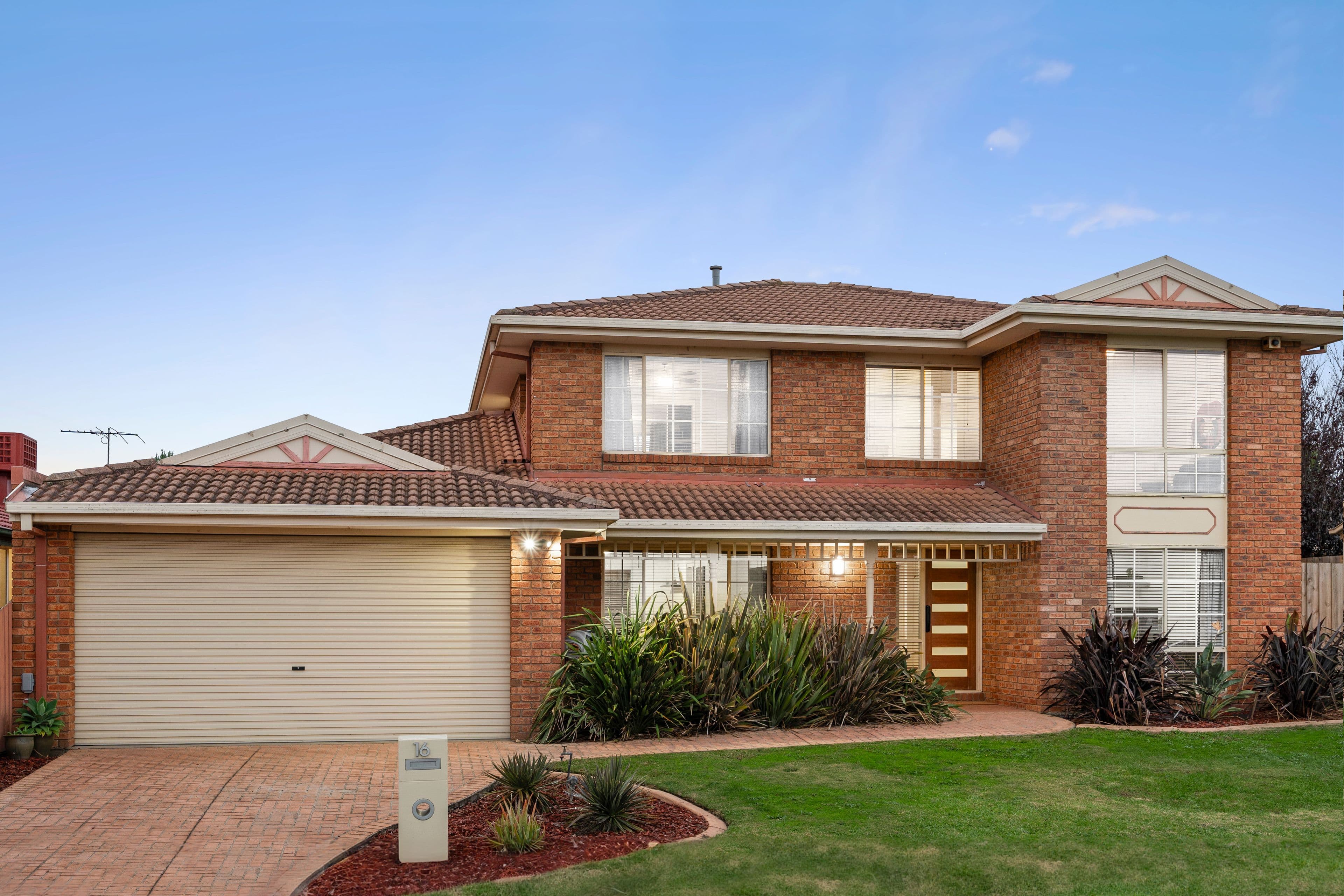 16 Duncraig Court, Narre Warren VIC 3805, Narre Warren - Image 1