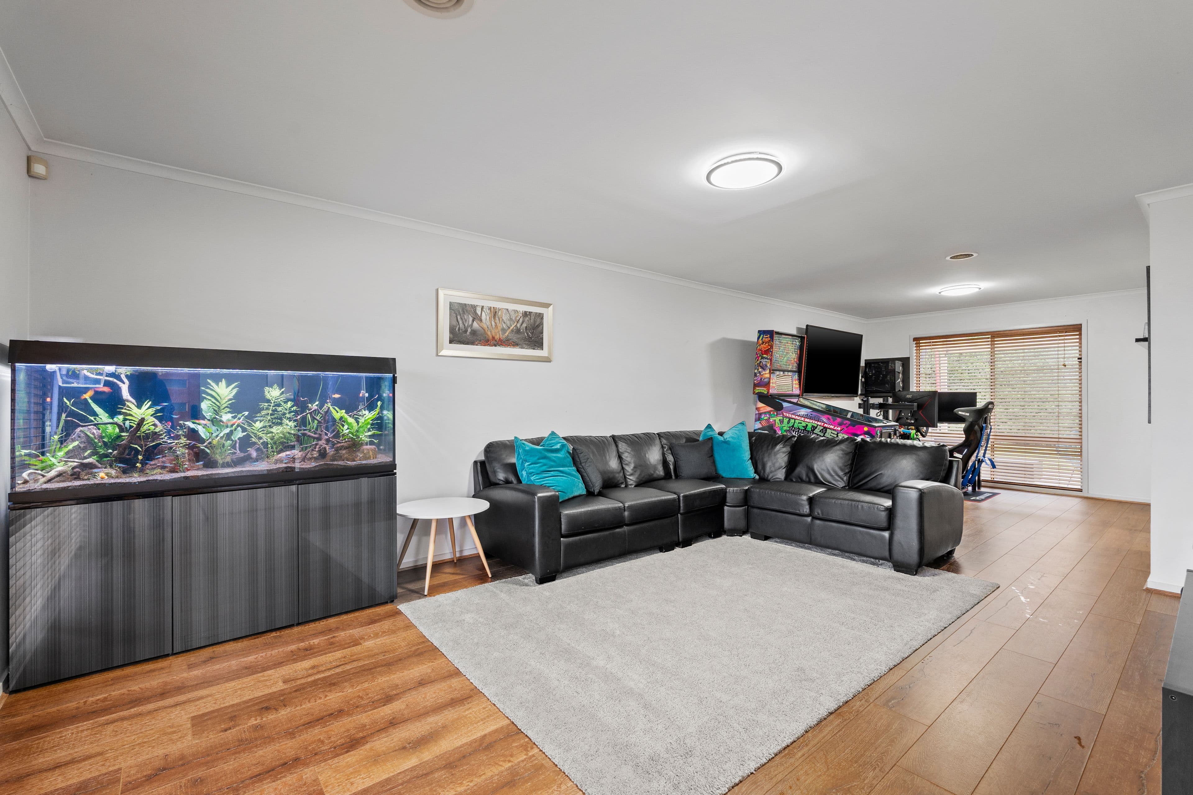 16 Duncraig Court, Narre Warren VIC 3805, Narre Warren - Thumbnail 2