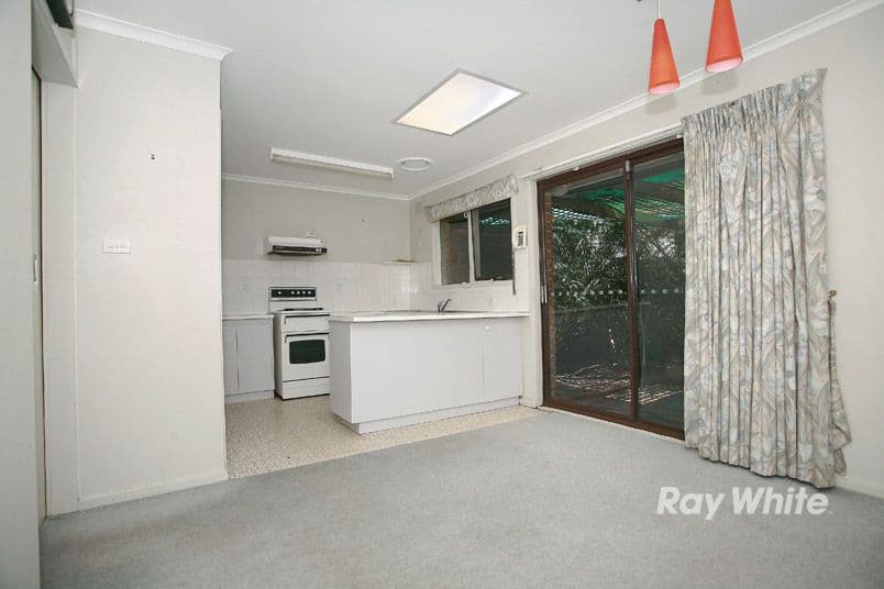 15 Tucker Street, CRANBOURNE VIC 3977, Cranbourne - Thumbnail 3