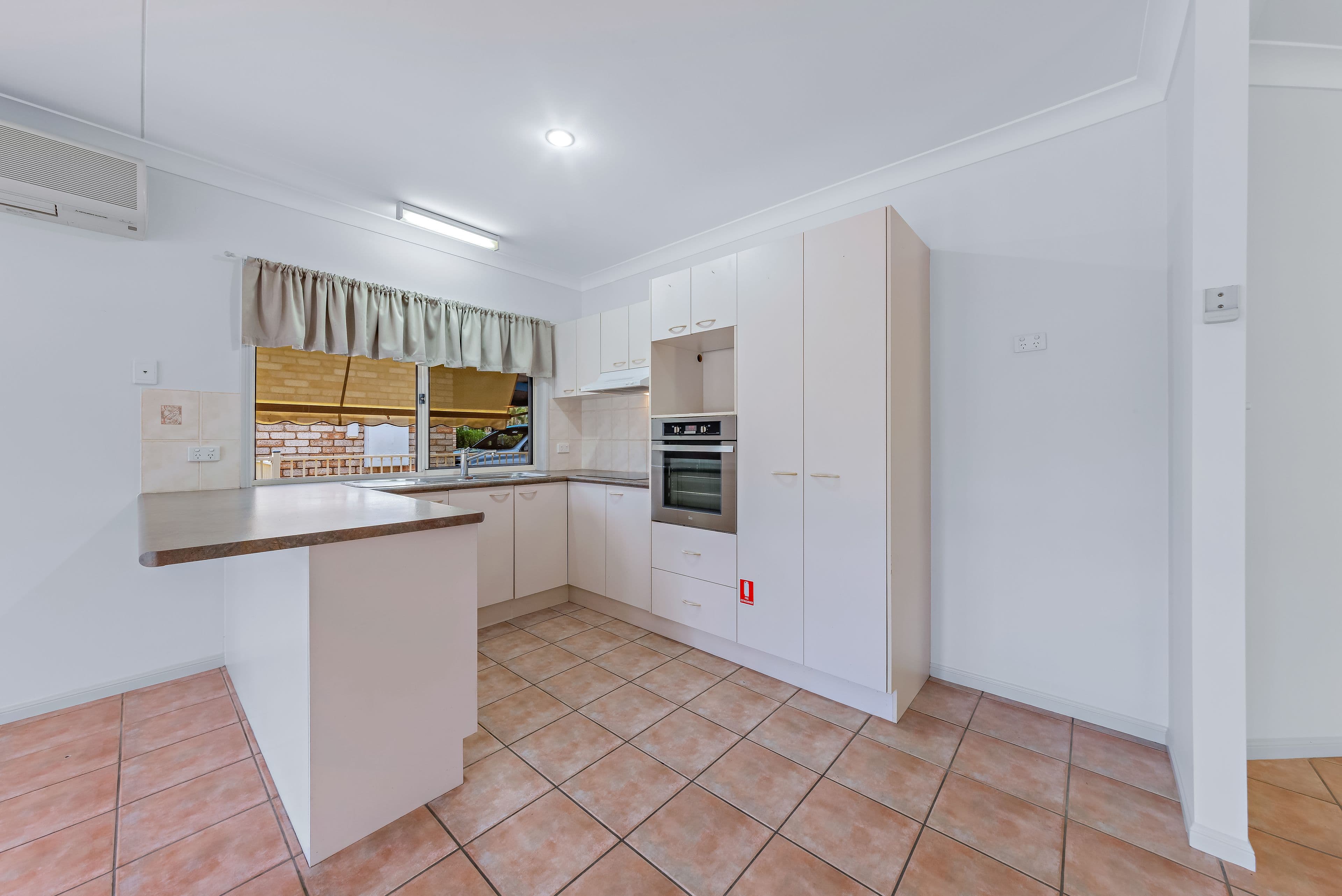 26 Valley Drive, Cannonvale QLD 4802, Cannonvale - Thumbnail 8