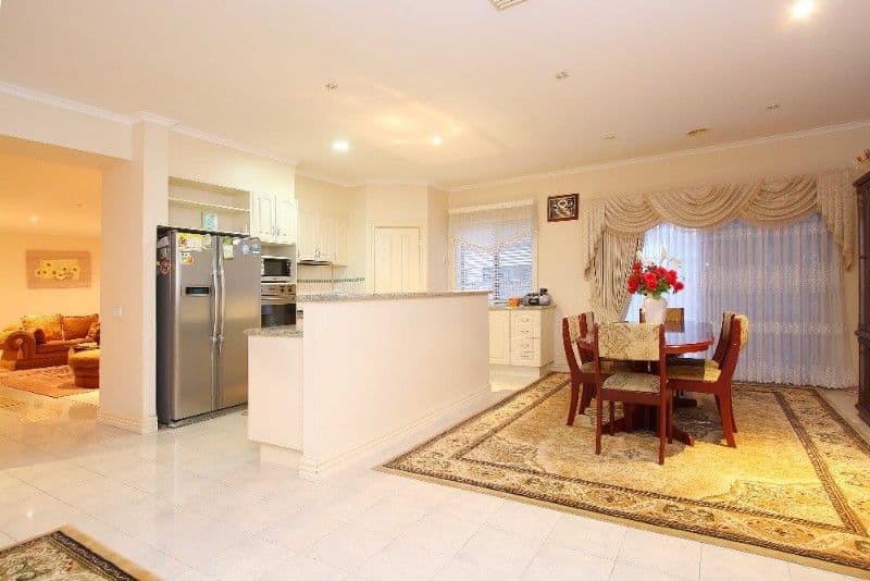 279 McKimmies Road, BUNDOORA VIC 3083, Bundoora - Thumbnail 2