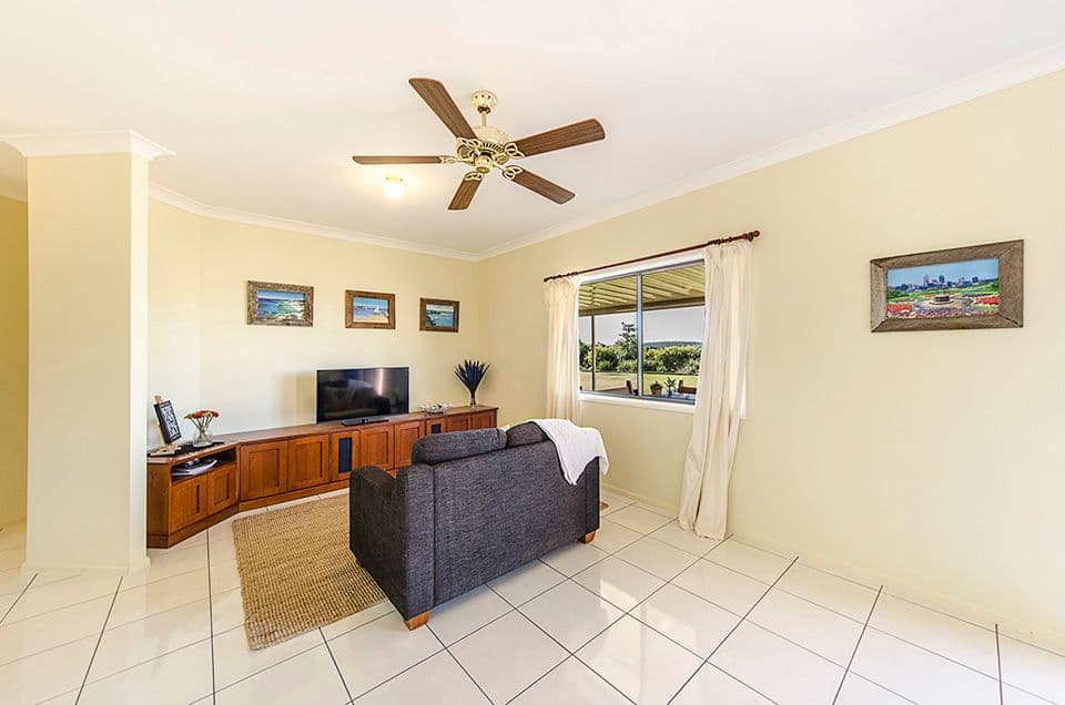 11 Morris Court, COTSWOLD HILLS QLD 4350, Cotswold Hills - Thumbnail 4
