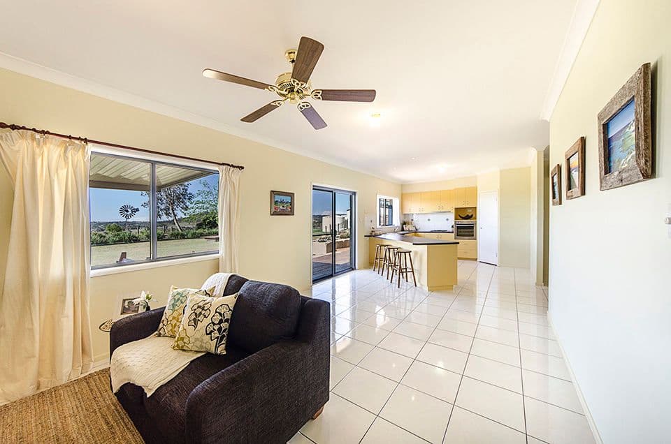 11 Morris Court, COTSWOLD HILLS QLD 4350, Cotswold Hills - Thumbnail 5