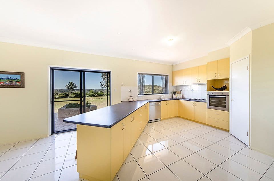 11 Morris Court, COTSWOLD HILLS QLD 4350, Cotswold Hills - Thumbnail 7