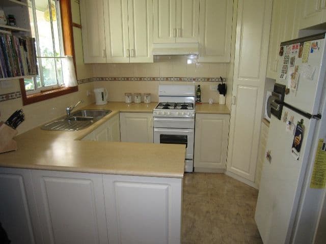 28 Freeman Street, ECHUCA VIC 3564, Echuca - Thumbnail 2