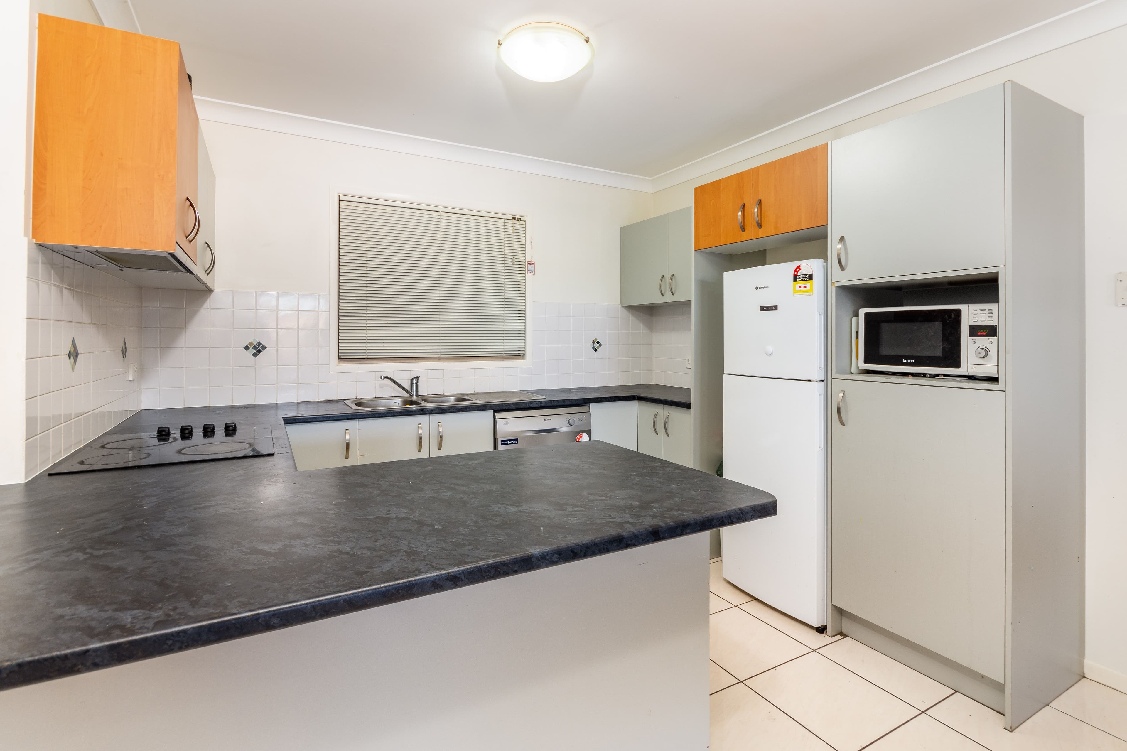 64 Sparkes Street, Chermside QLD 4032, Chermside - Thumbnail 2