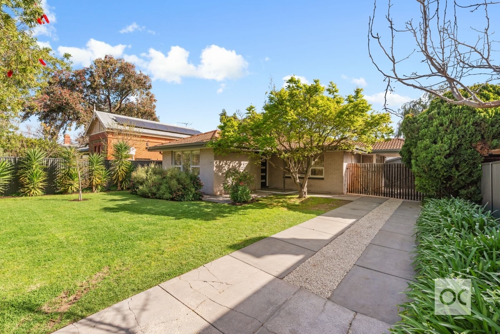 68 Castle Street, Parkside - Image 1