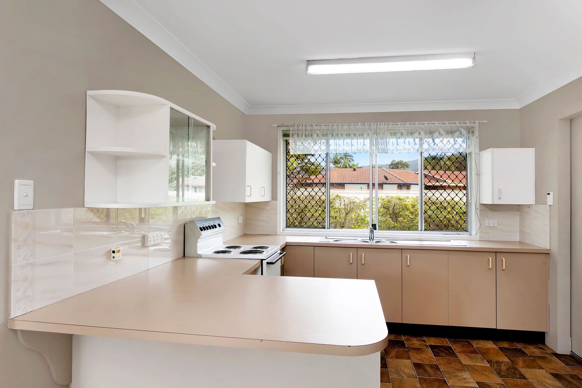 11 Donn-Patterson Drive, Coffs Harbour - Thumbnail 2