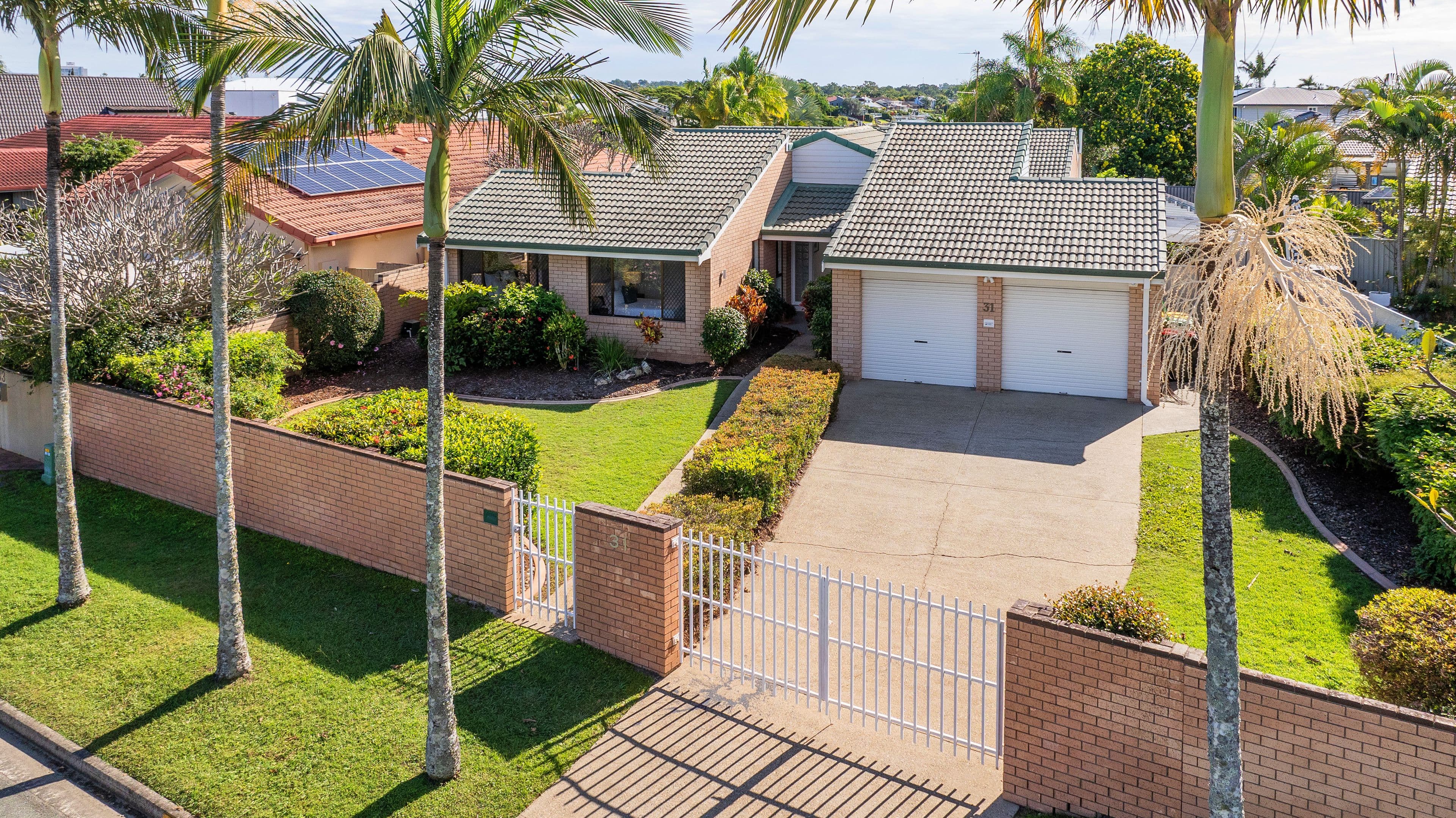 31 McCleary Street, Sorrento QLD 4217, Sorrento - Thumbnail 4