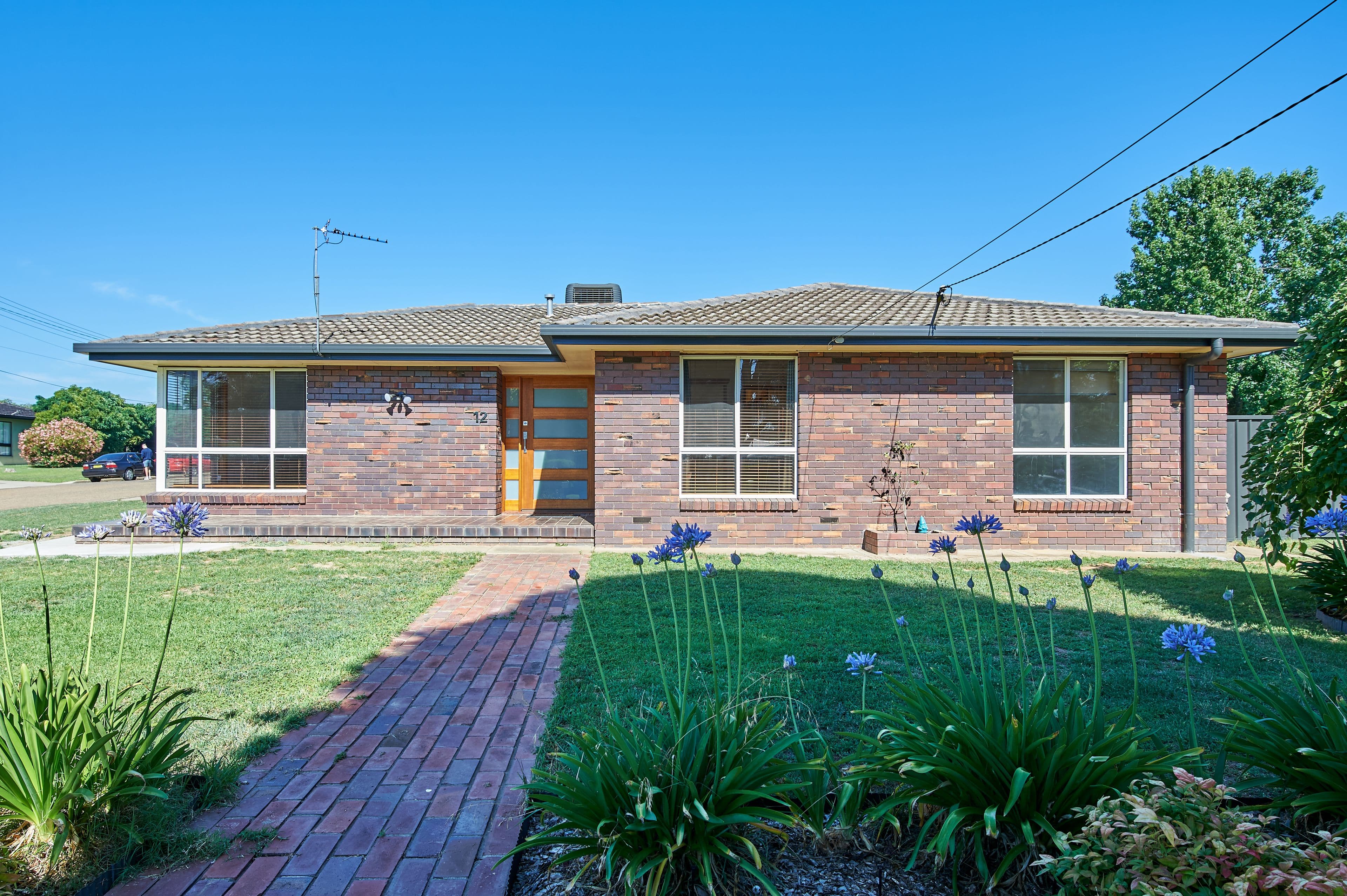 12 Gregory Crescent, Lake Albert NSW 2650, Lake Albert - Image 1