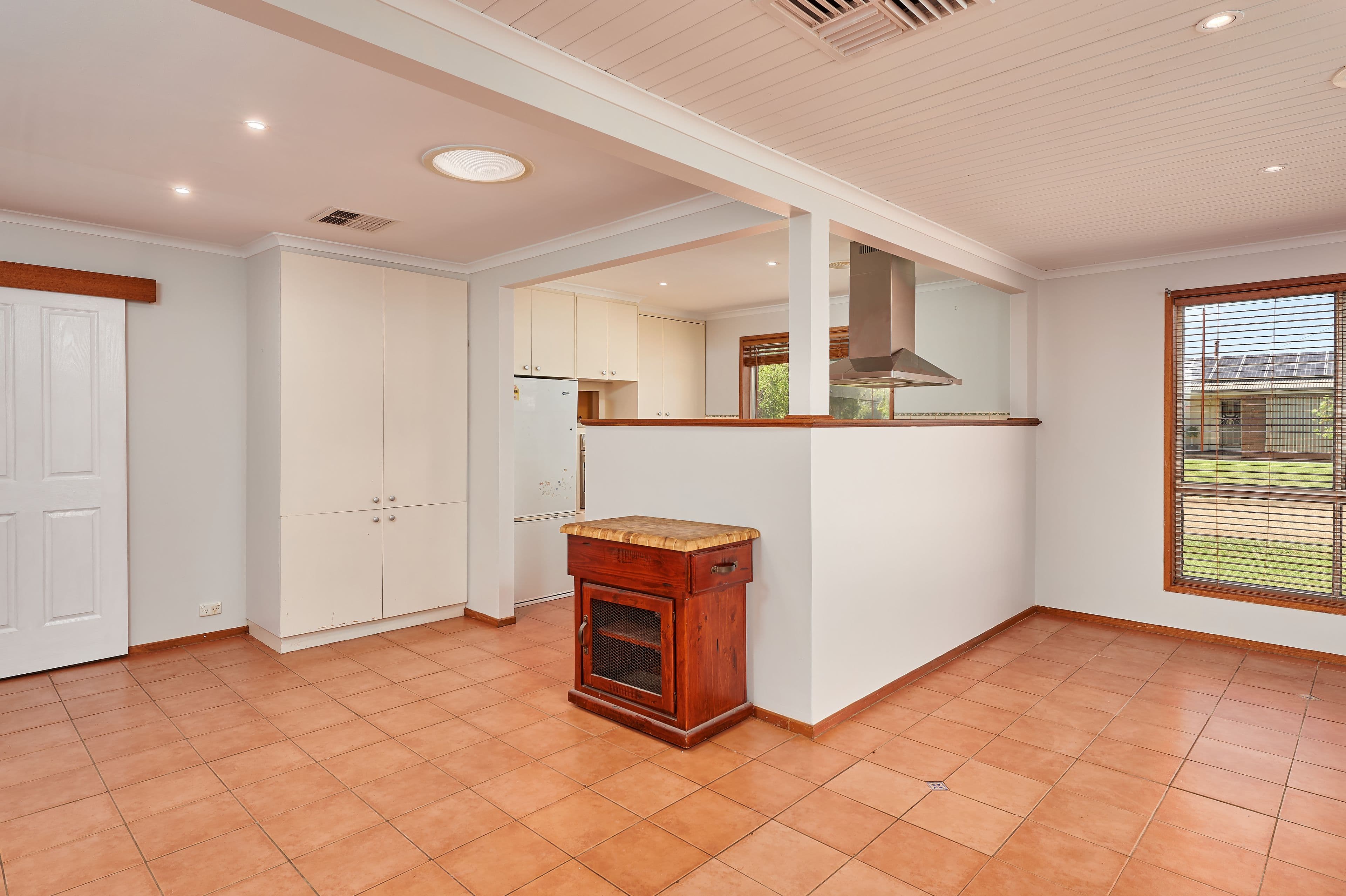 12 Gregory Crescent, Lake Albert NSW 2650, Lake Albert - Thumbnail 6