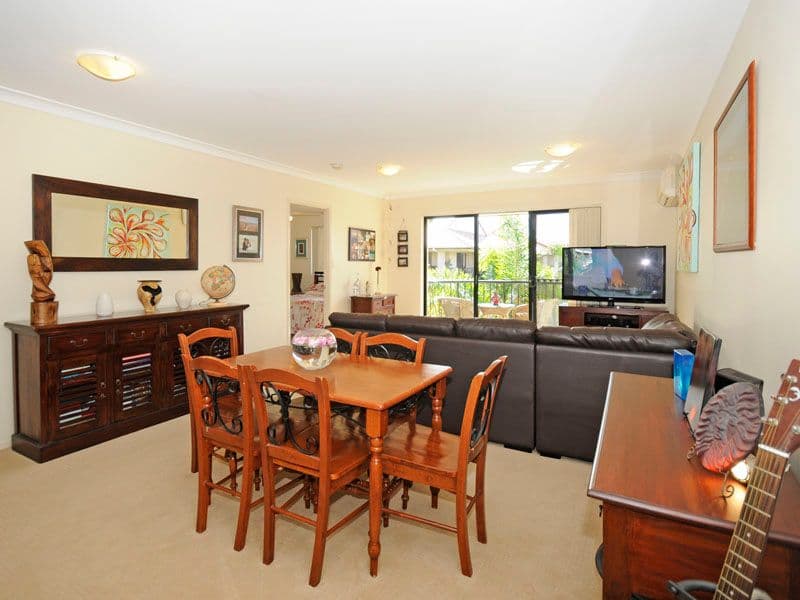 88 'Turtle Bay', 14 Markeri Street, MERMAID BEACH QLD 4218, Mermaid Beach - Thumbnail 2