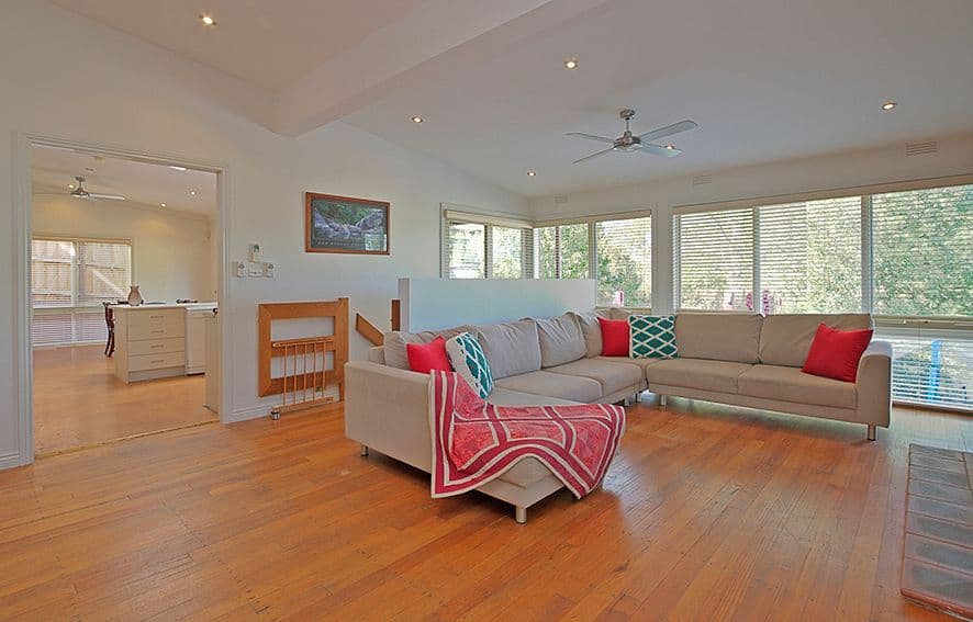 11 Jarrah Court, GREENSBOROUGH VIC 3088, Greensborough - Thumbnail 3