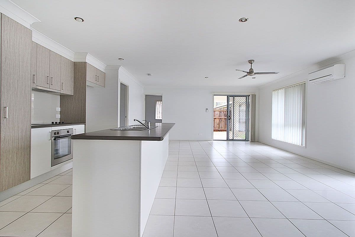 16 Wolverhampton Street, Footscray - Thumbnail 3