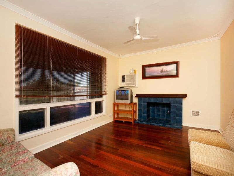 36 McGilvray Avenue, MORLEY WA 6062, Morley - Thumbnail 2