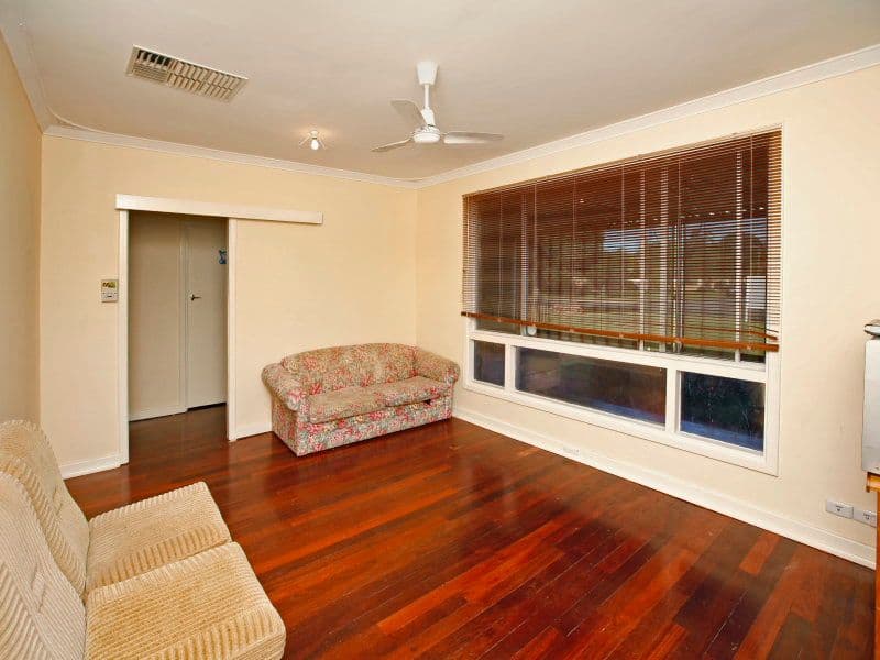 36 McGilvray Avenue, MORLEY WA 6062, Morley - Thumbnail 3