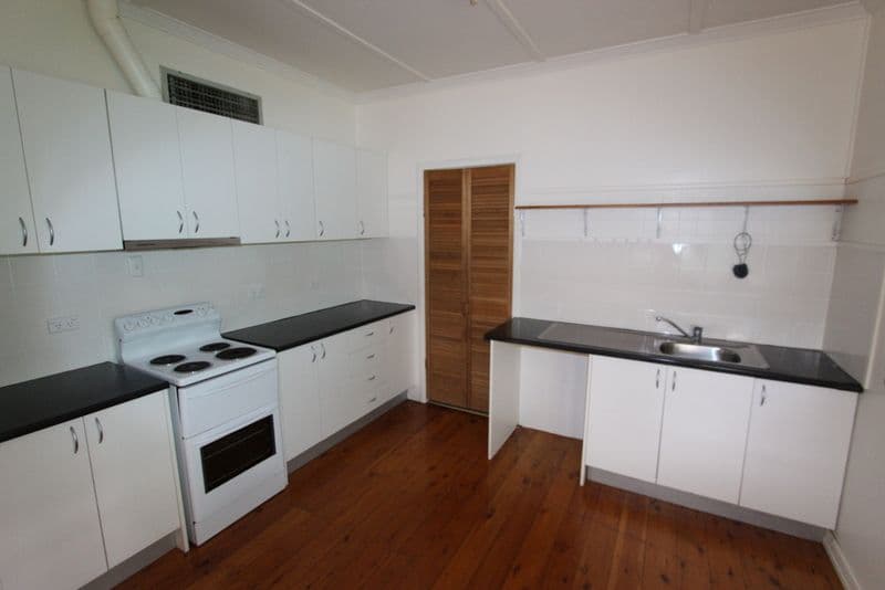 107 Galatea Street, Charleville QLD 4470, Charleville - Thumbnail 4