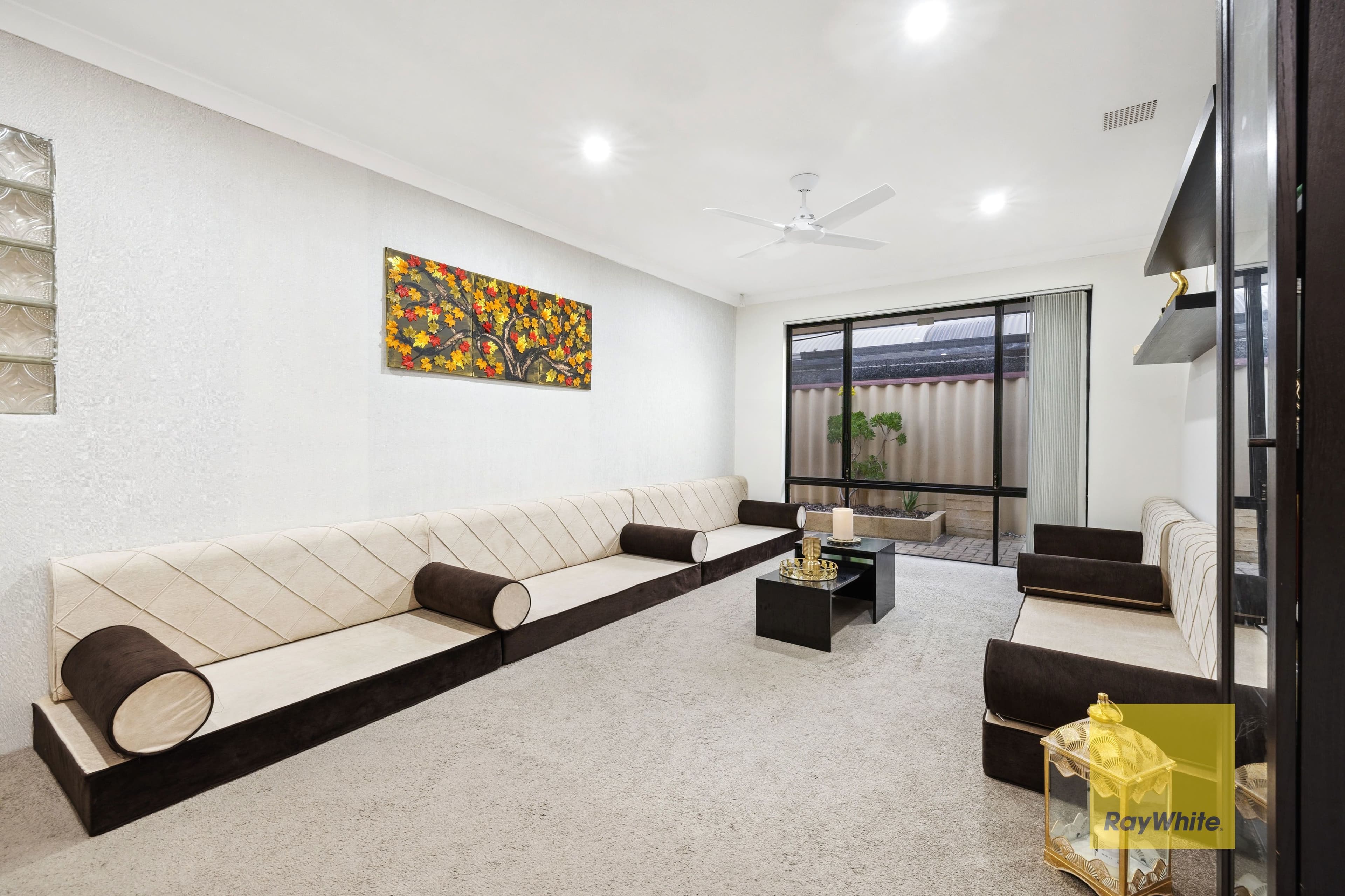 16 Terelinck Crescent, Redcliffe WA 6104, Redcliffe - Thumbnail 2