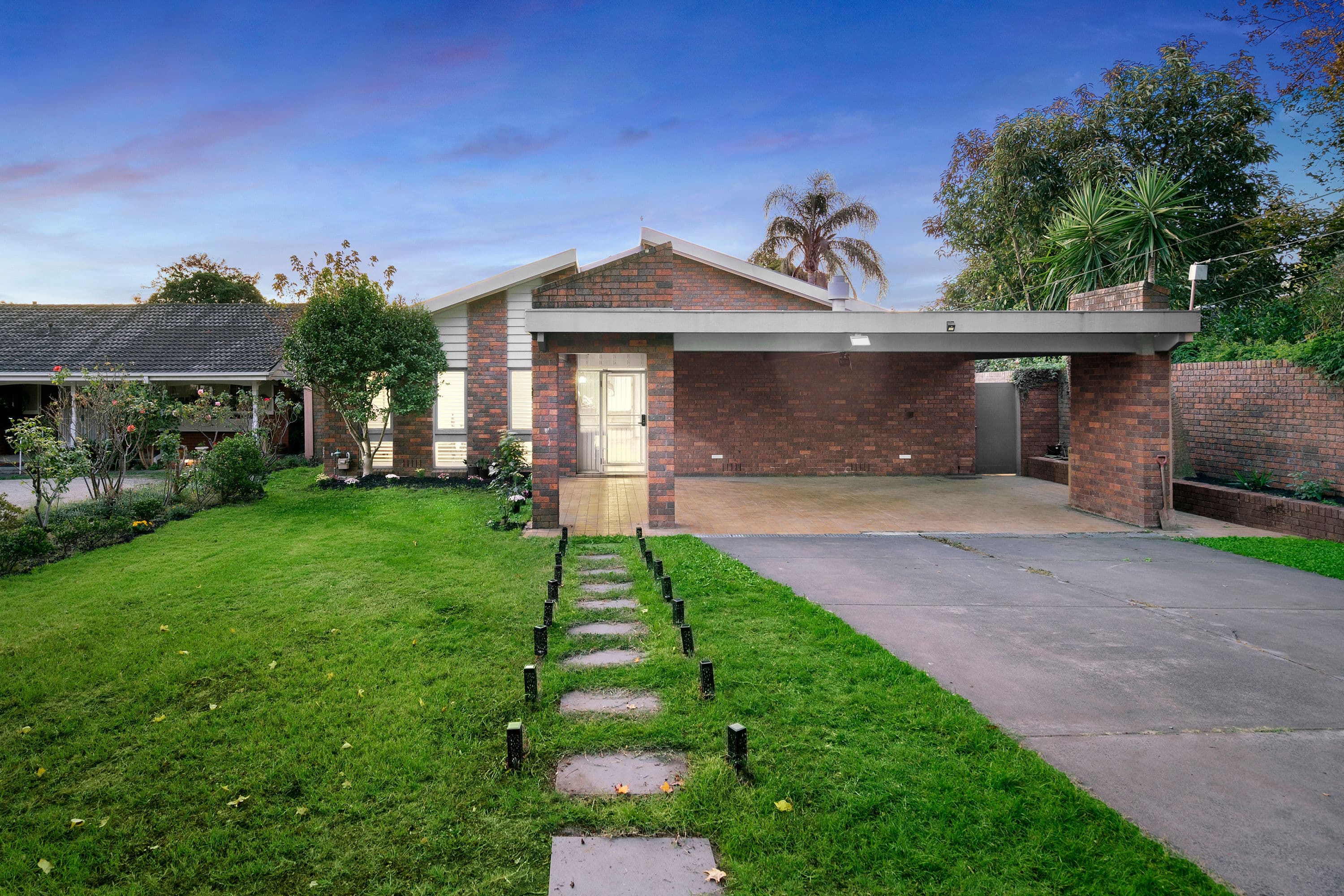 4 Pinewood Drive, Wantirna South VIC 3152, Wantirna South - Image 1