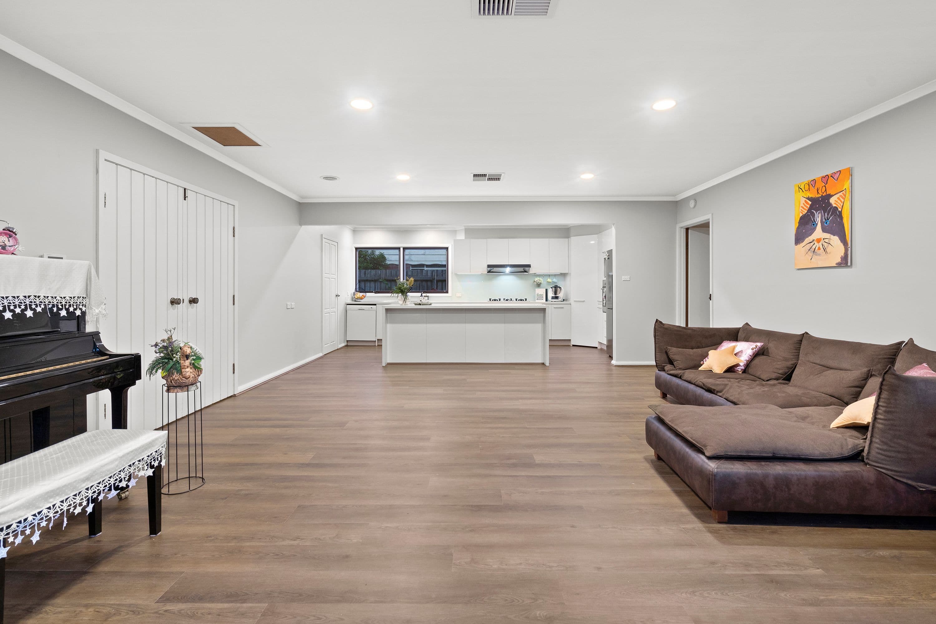 4 Pinewood Drive, Wantirna South VIC 3152, Wantirna South - Thumbnail 3