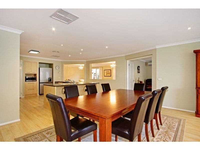 41 Sussex Avenue, CRANBOURNE VIC 3977, Cranbourne North - Thumbnail 5