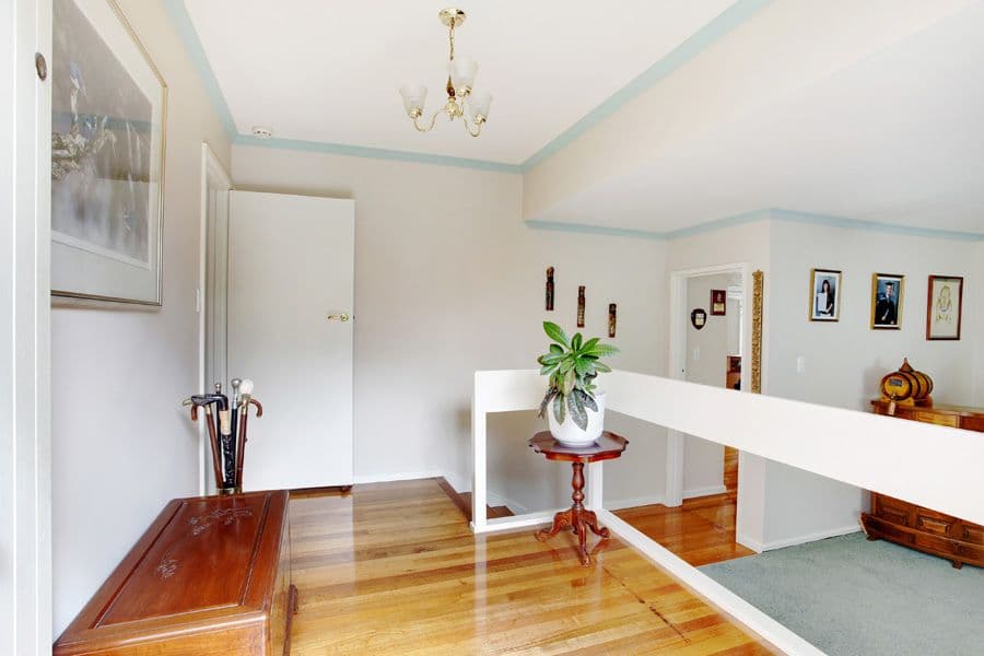 25 Glen Tower Drive, GLEN WAVERLEY VIC 3150, Glen Waverley - Thumbnail 2