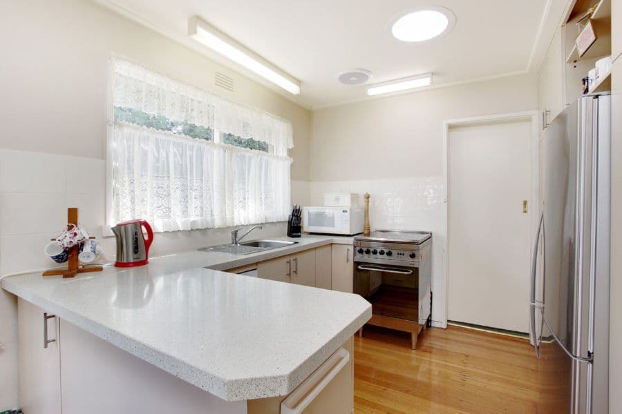 25 Glen Tower Drive, GLEN WAVERLEY VIC 3150, Glen Waverley - Thumbnail 4
