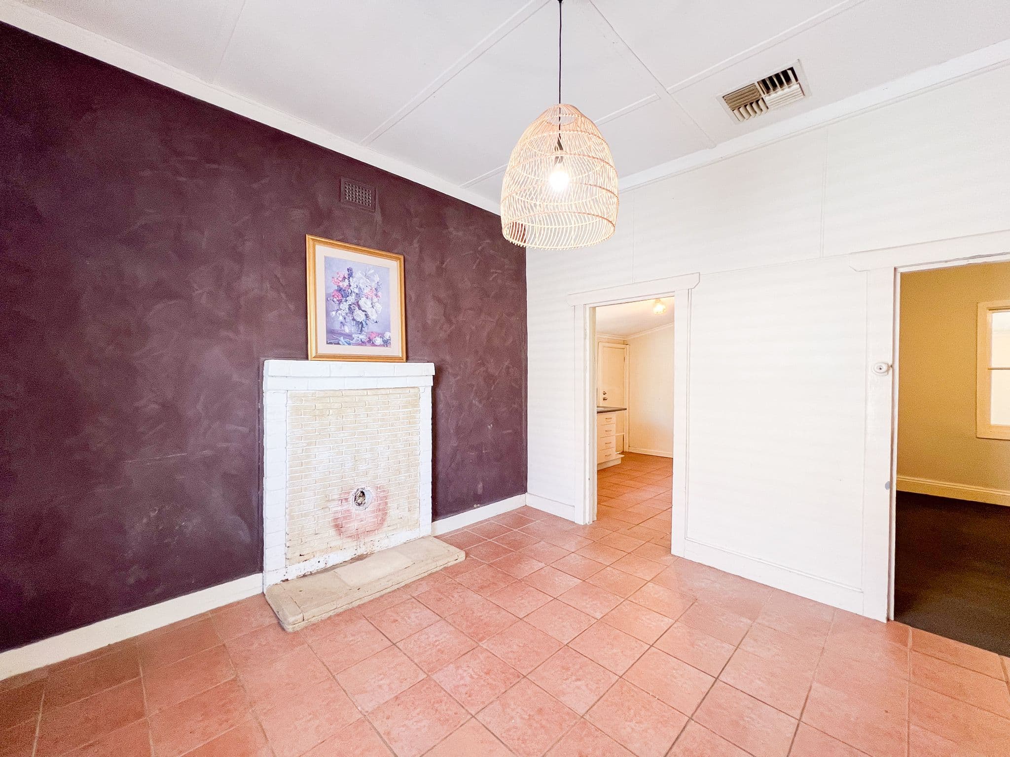 8 Bollinger Street, Parkes NSW 2870, Parkes - Thumbnail 2