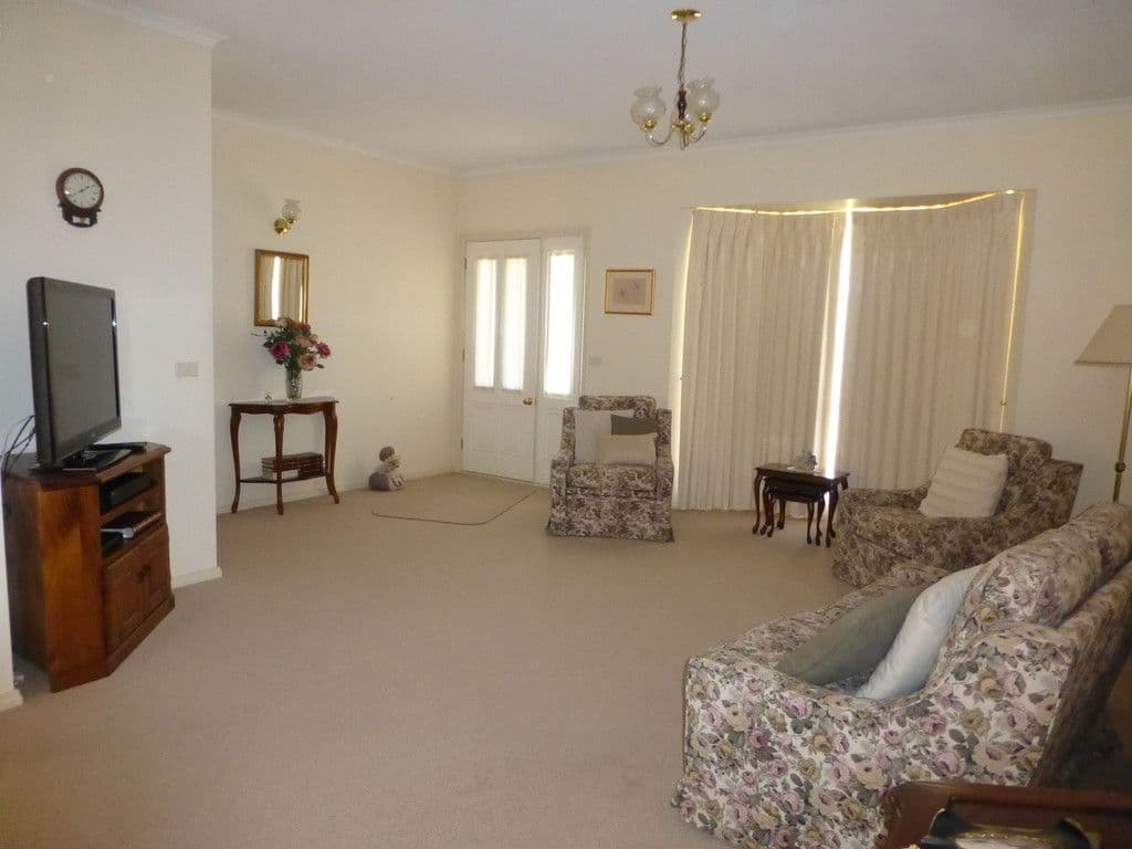9 Pooley, Echuca VIC 3564, Echuca - Thumbnail 2