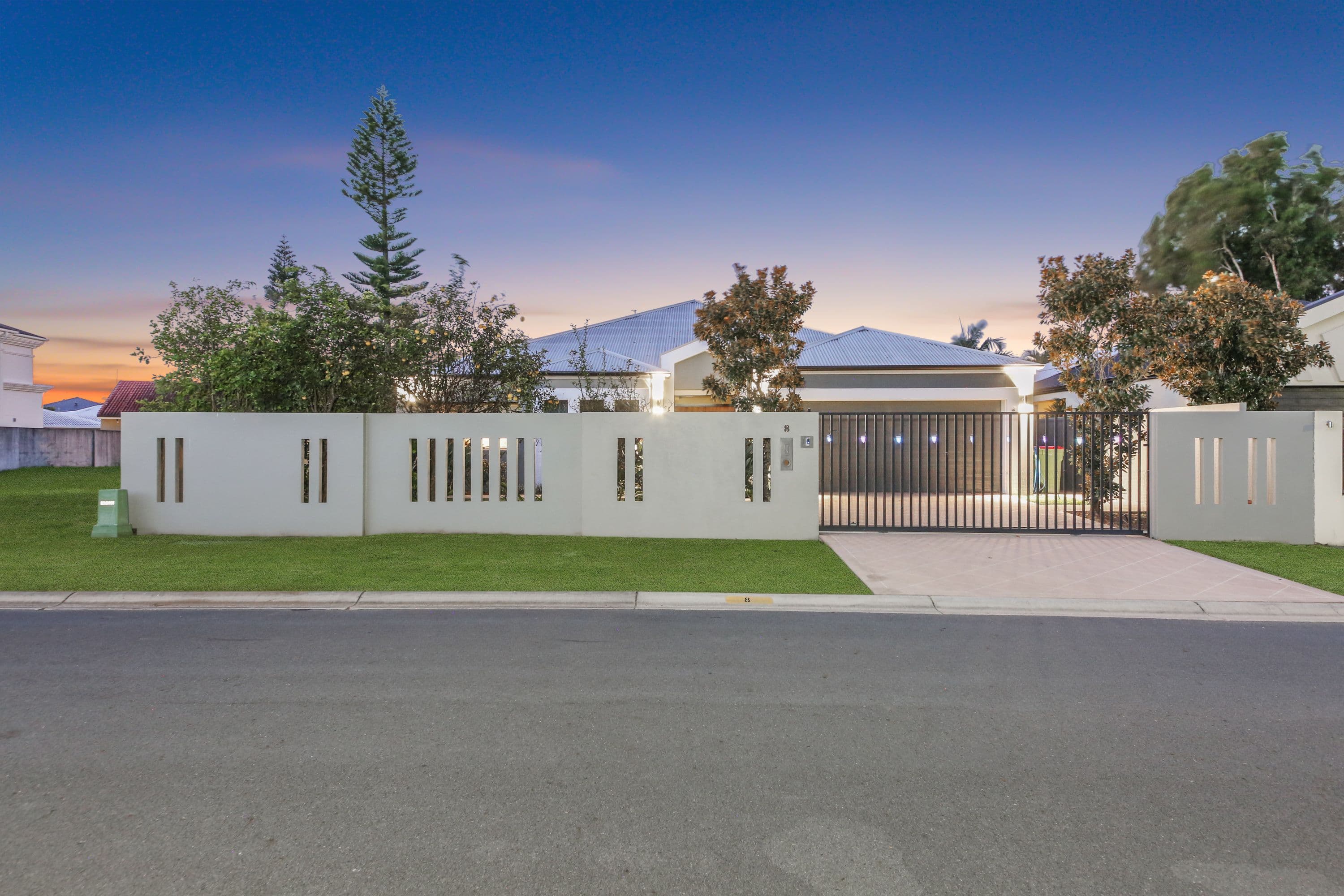 8 Waterview Crescent, Sorrento QLD 4217, Sorrento - Image 1