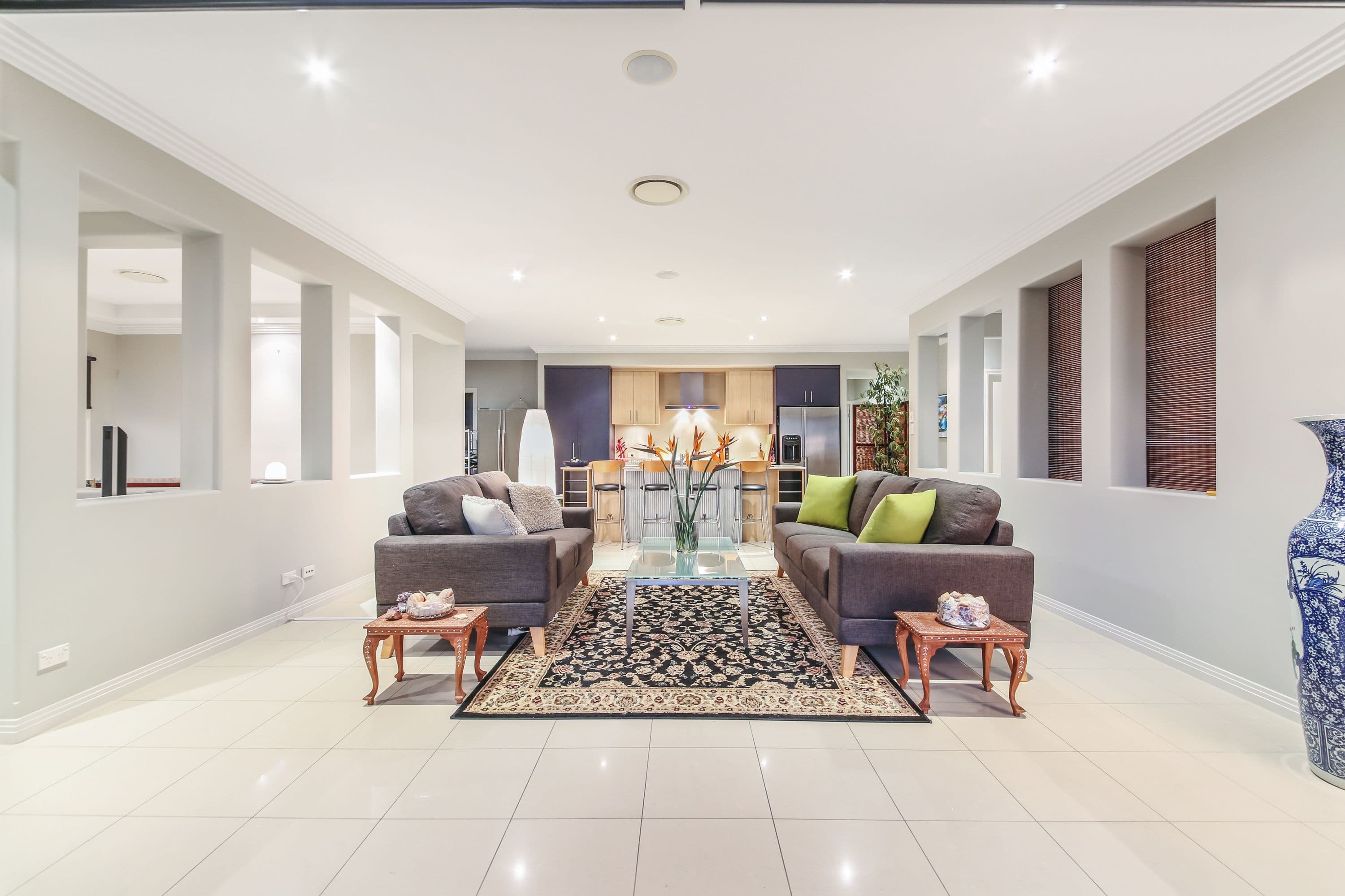 8 Waterview Crescent, Sorrento QLD 4217, Sorrento - Thumbnail 2