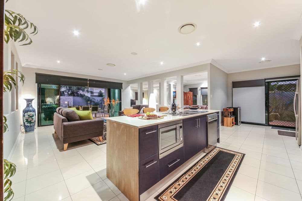 8 Waterview Crescent, Sorrento QLD 4217, Sorrento - Thumbnail 6