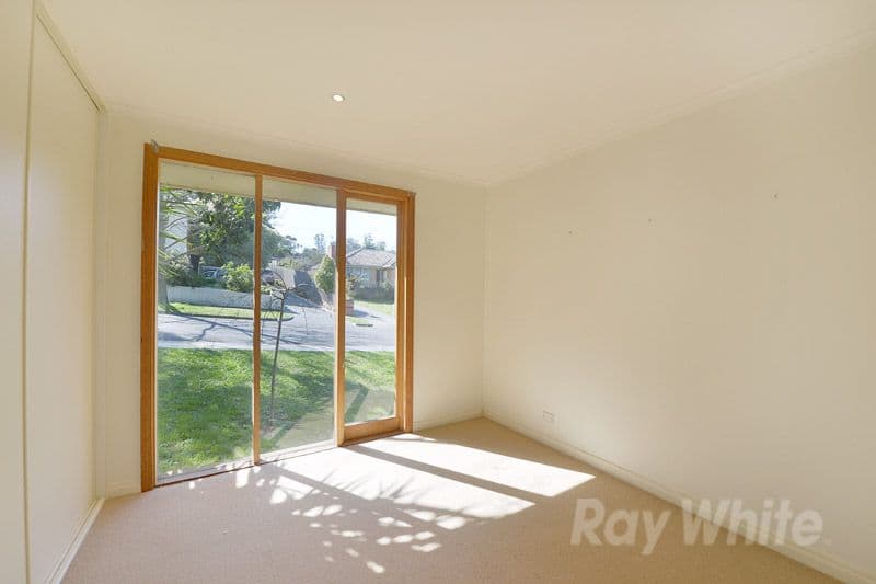 4 Winwood Drive, FERNTREE GULLY VIC 3156, Ferntree Gully - Thumbnail 4