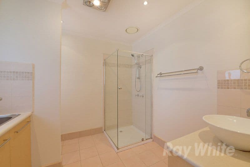 4 Winwood Drive, FERNTREE GULLY VIC 3156, Ferntree Gully - Thumbnail 5
