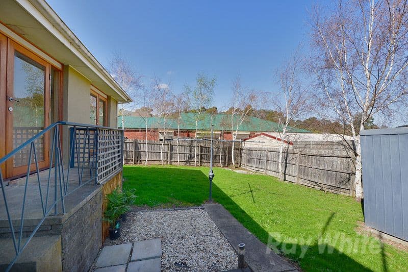 4 Winwood Drive, FERNTREE GULLY VIC 3156, Ferntree Gully - Thumbnail 6