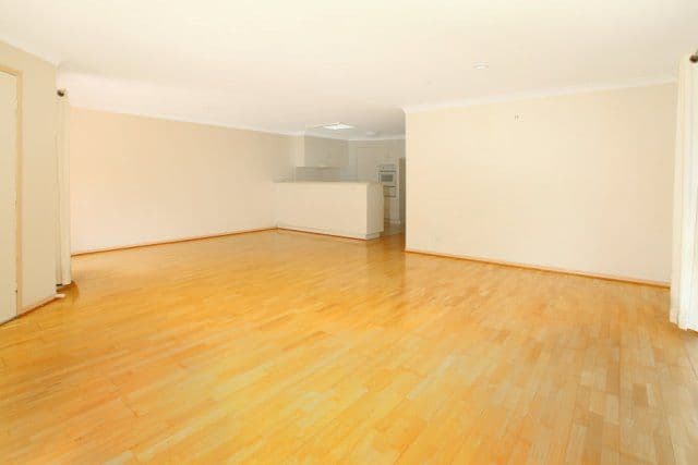 15 William Street, SOUTHPORT QLD 4215, Southport - Thumbnail 4