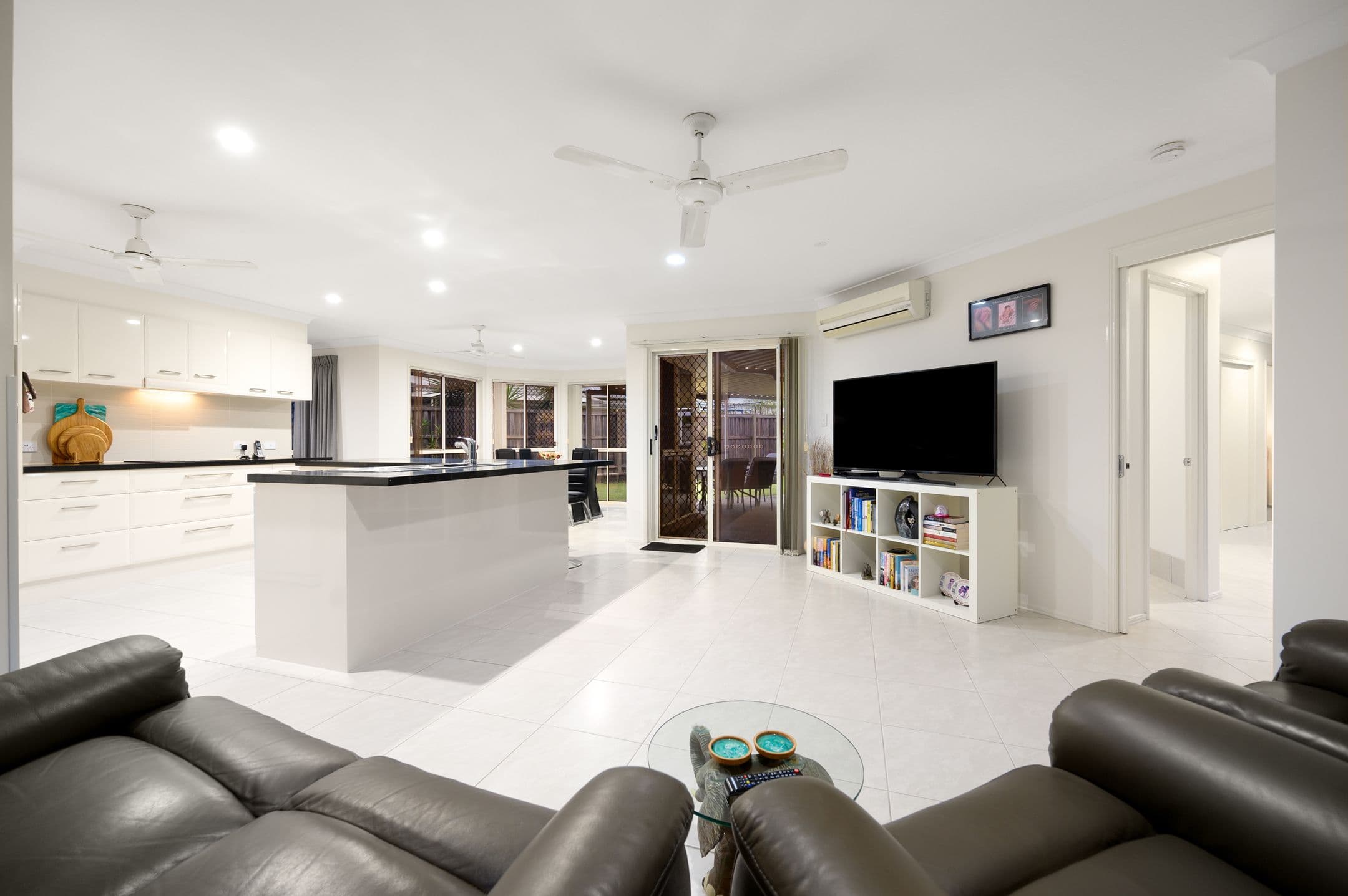 1 Pottinger Crescent, Oxenford QLD 4210, Oxenford - Thumbnail 6
