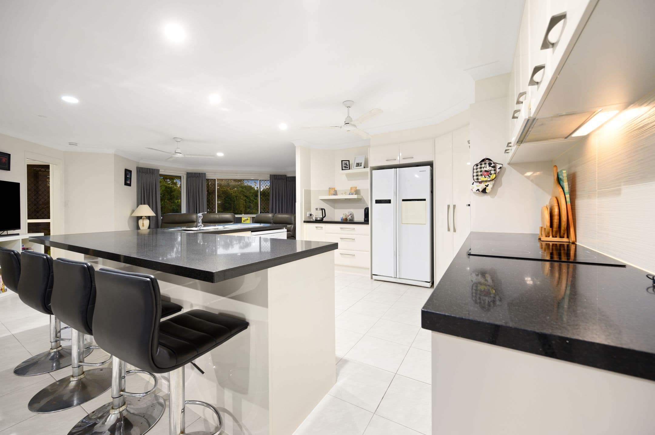 1 Pottinger Crescent, Oxenford QLD 4210, Oxenford - Thumbnail 8