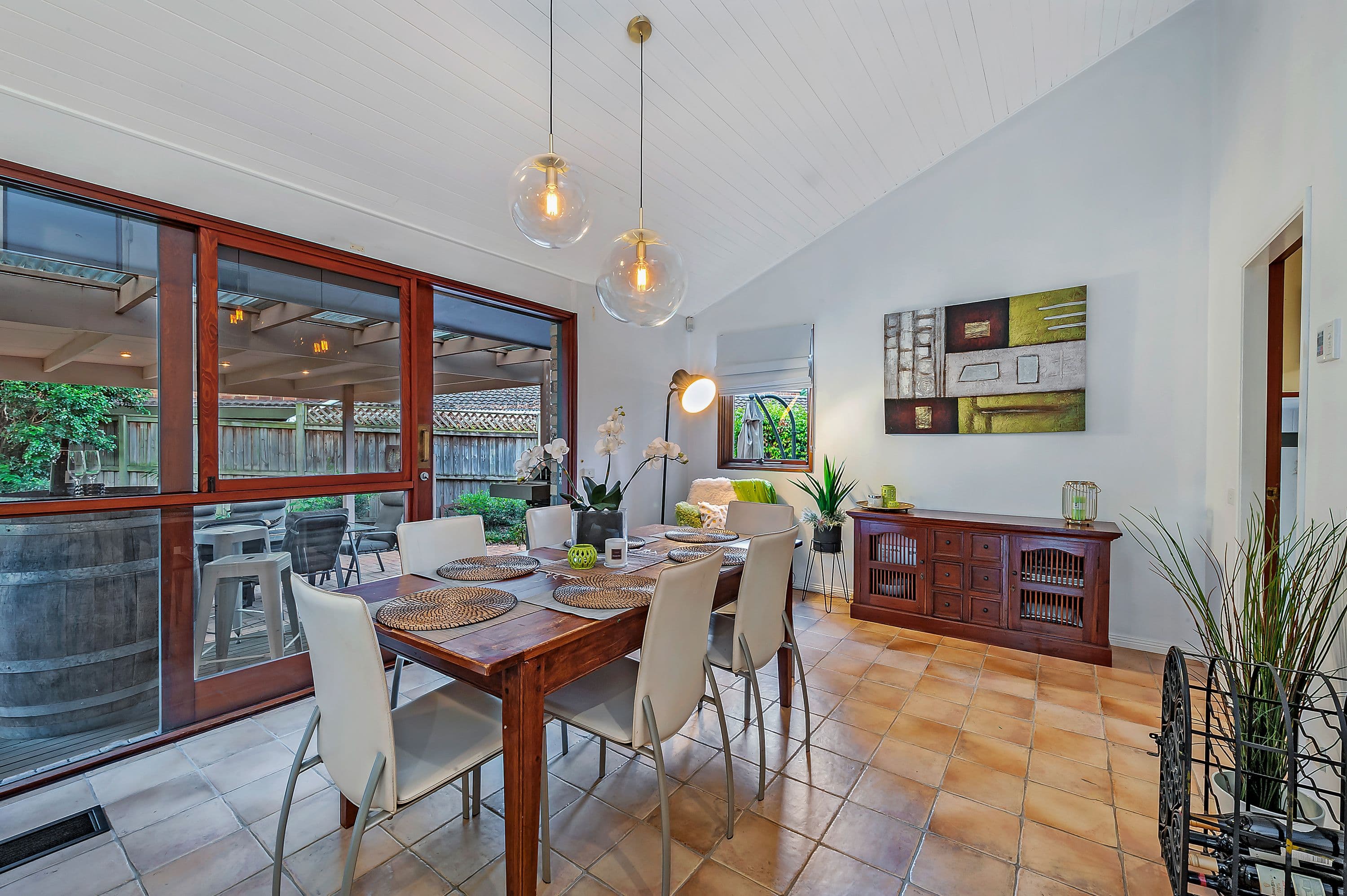 7 Nanette Place, Castle Hill - Thumbnail 2