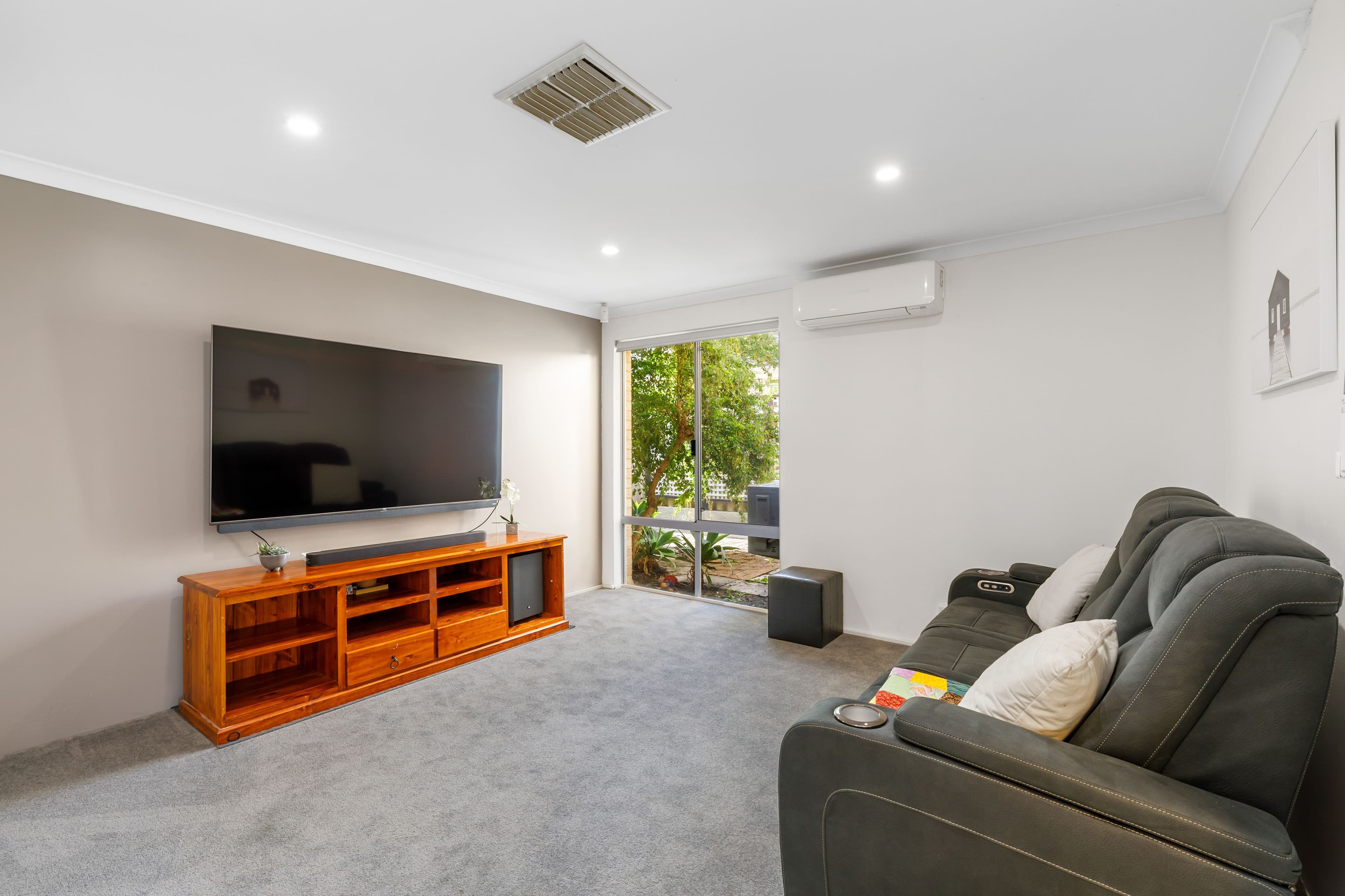 24 Hollins Bend, Madeley WA 6065, Madeley - Thumbnail 5
