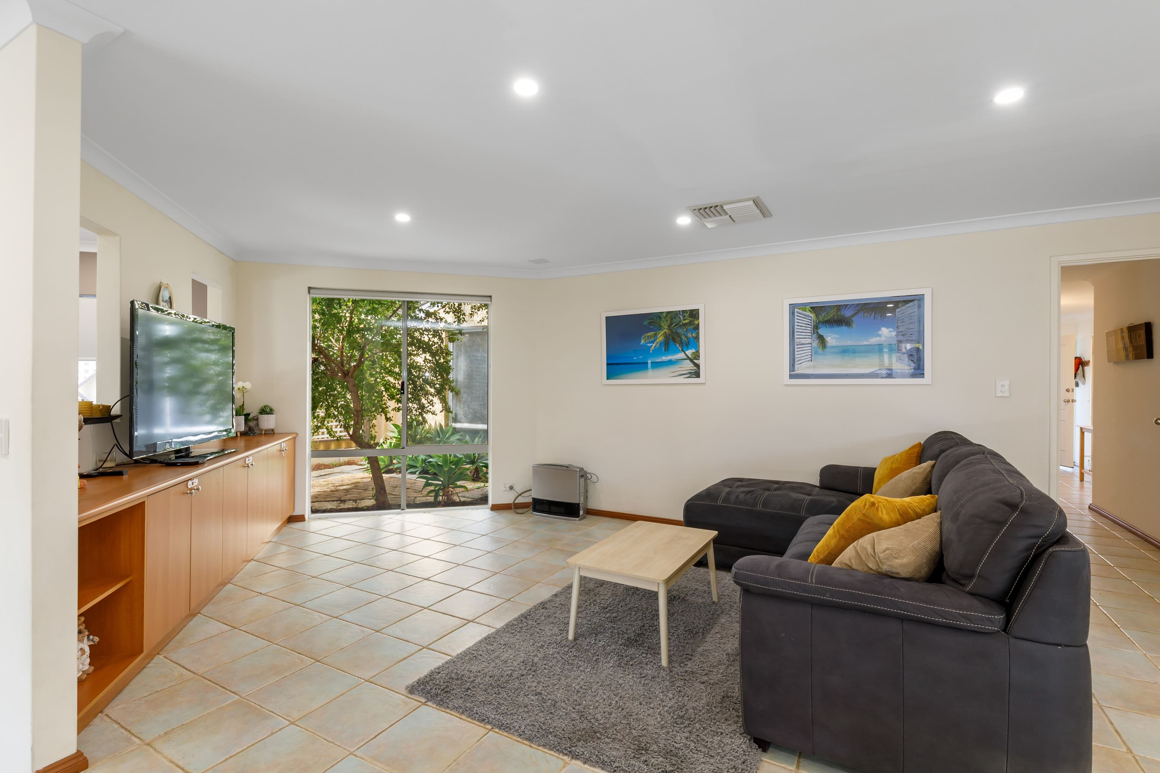 24 Hollins Bend, Madeley WA 6065, Madeley - Thumbnail 7