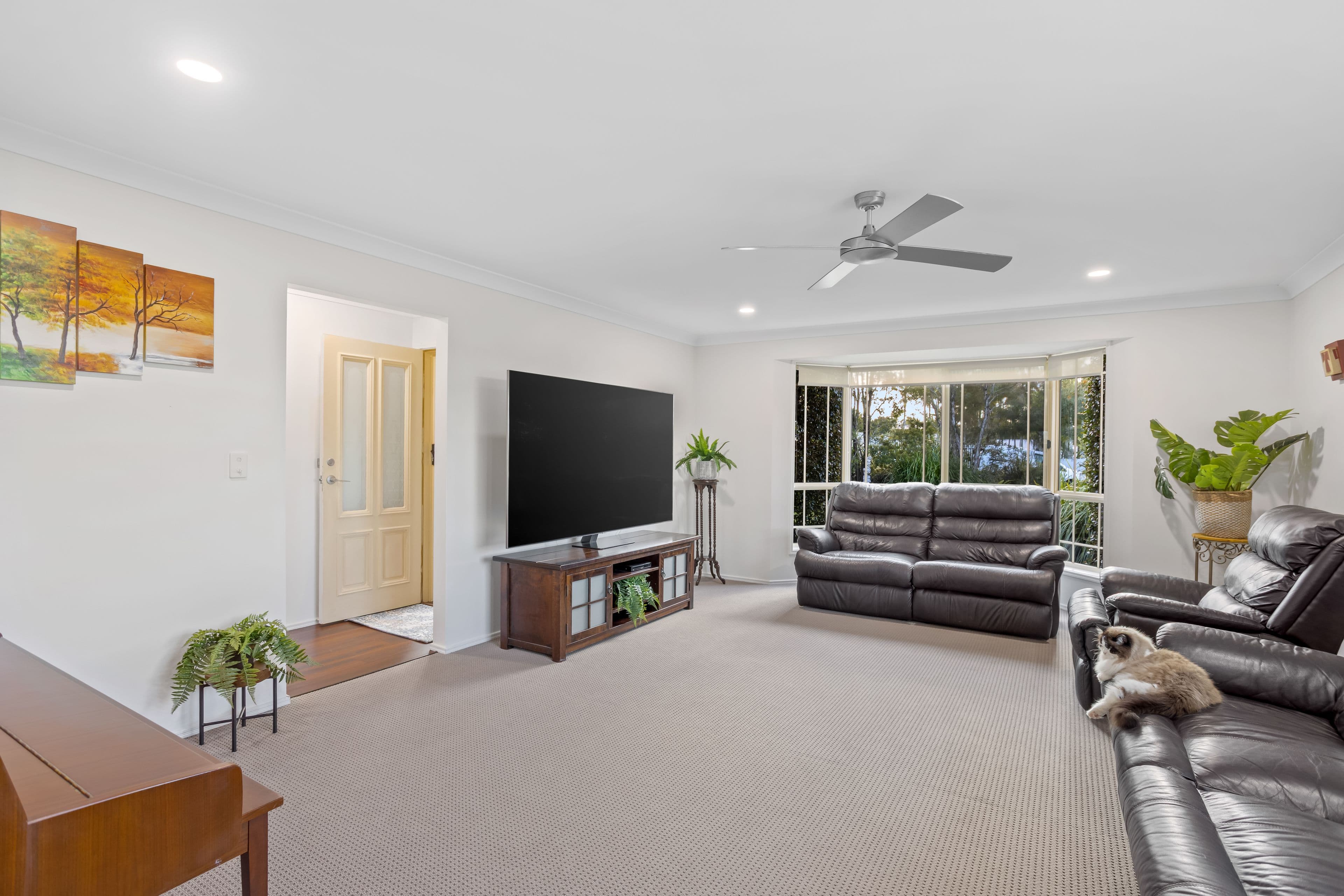 4 Nebraska Court, Oxenford QLD 4210, Oxenford - Thumbnail 5
