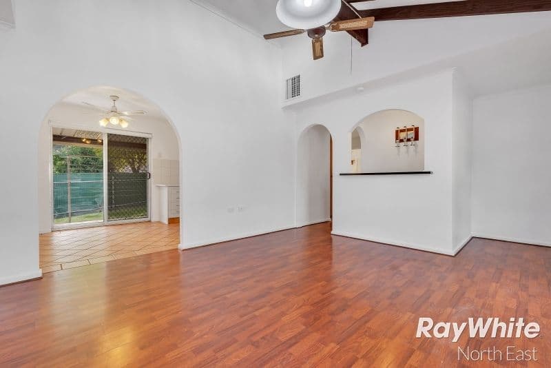 4 Wakefield Crescent, Redwood Park SA 5097, Redwood Park - Thumbnail 4