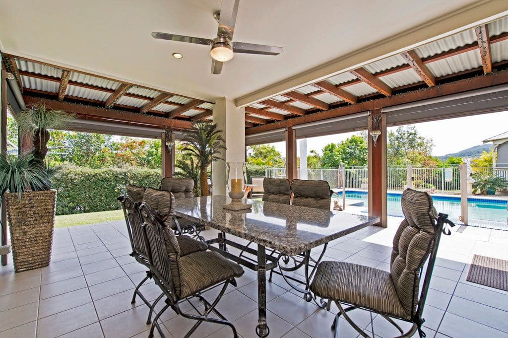 9 Greenacre Way, MAUDSLAND QLD 4210, Maudsland - Image 1