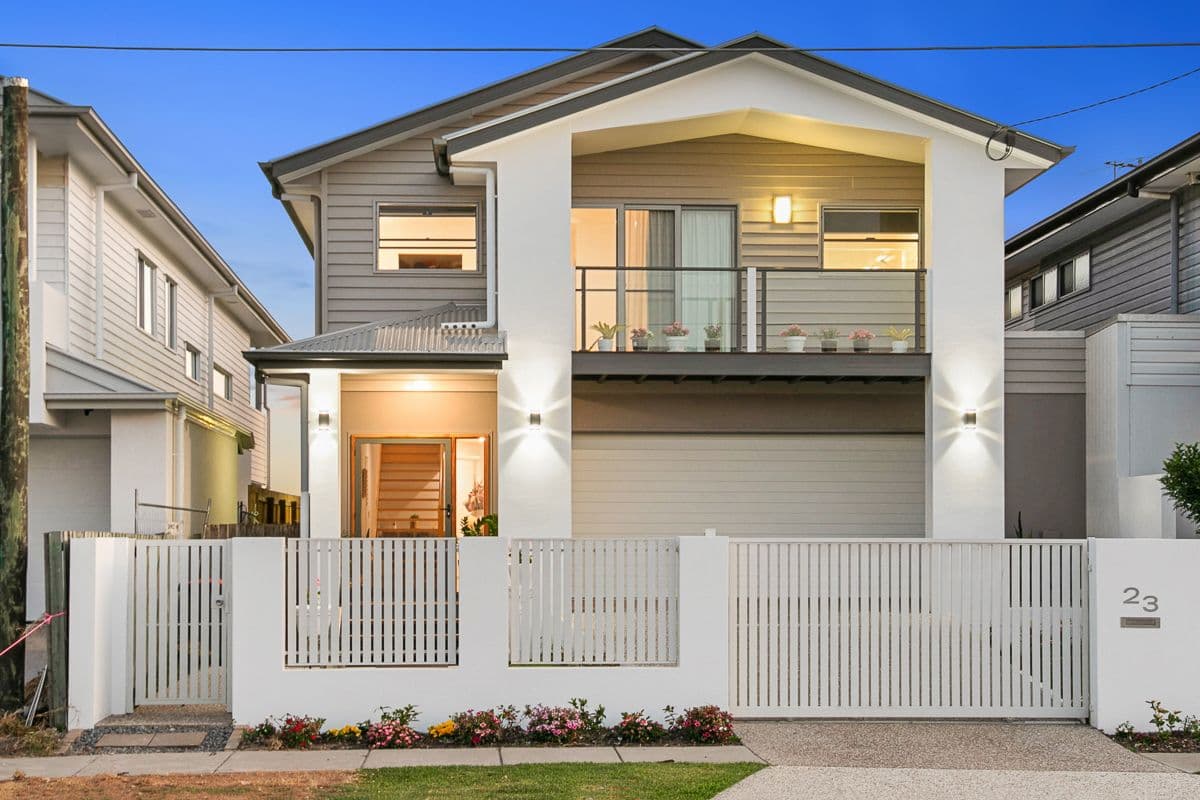 23 Raceview Avenue, Hendra QLD 4011, Hendra - Image 1