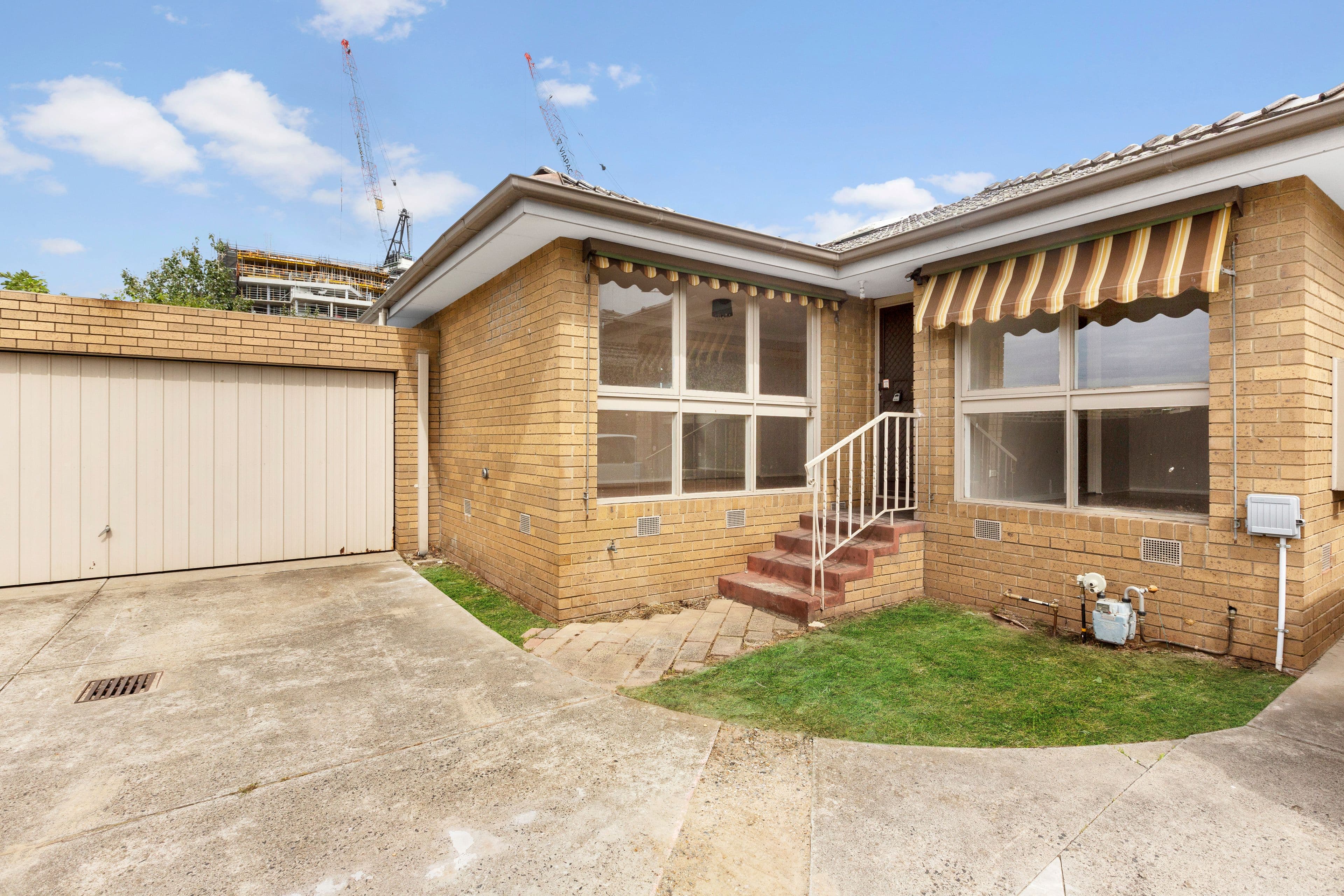 10 Caloola Avenue, Oakleigh VIC 3166, Oakleigh - Image 1