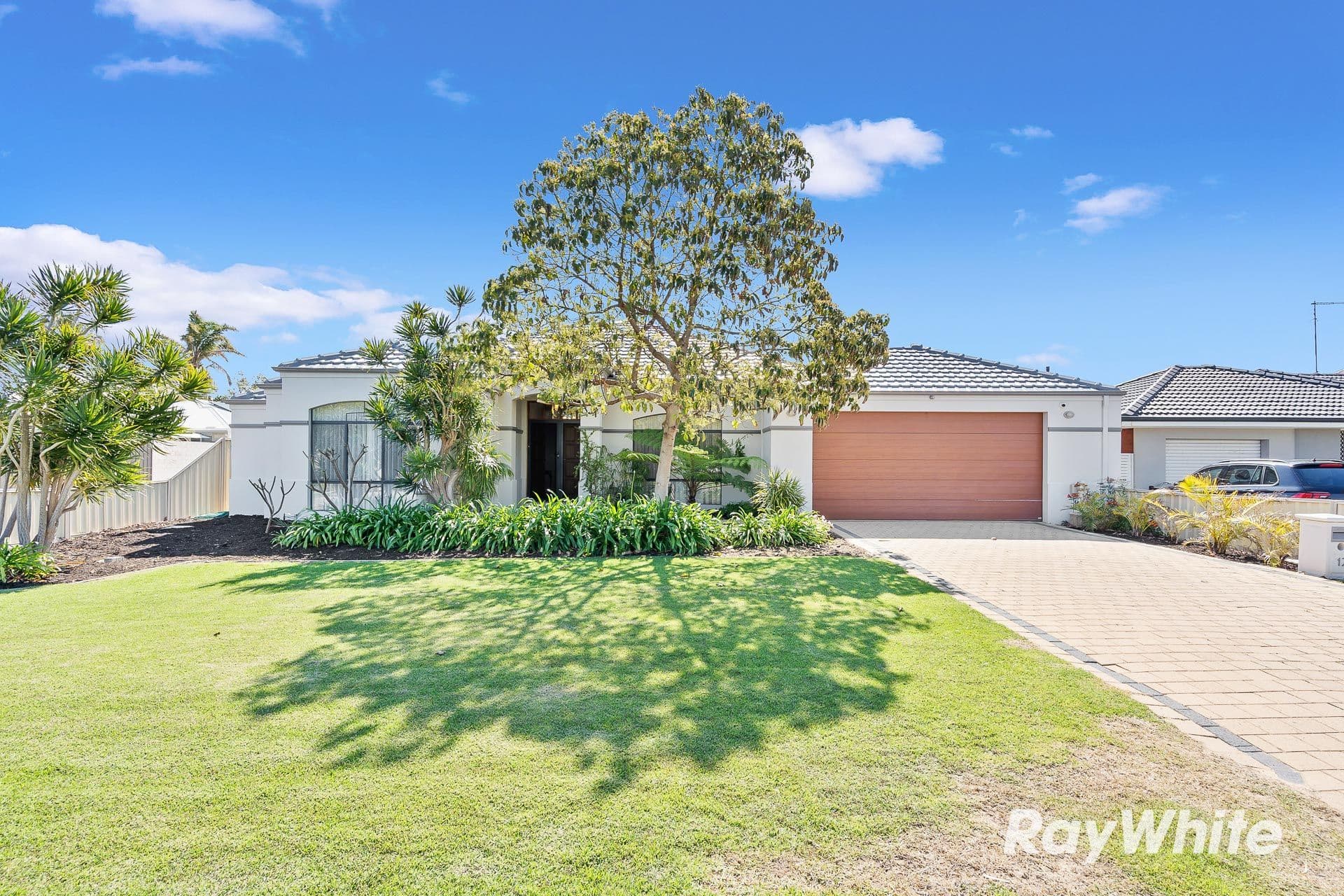 12 Muir Street, Halls Head WA 6210, Halls Head - Thumbnail 2